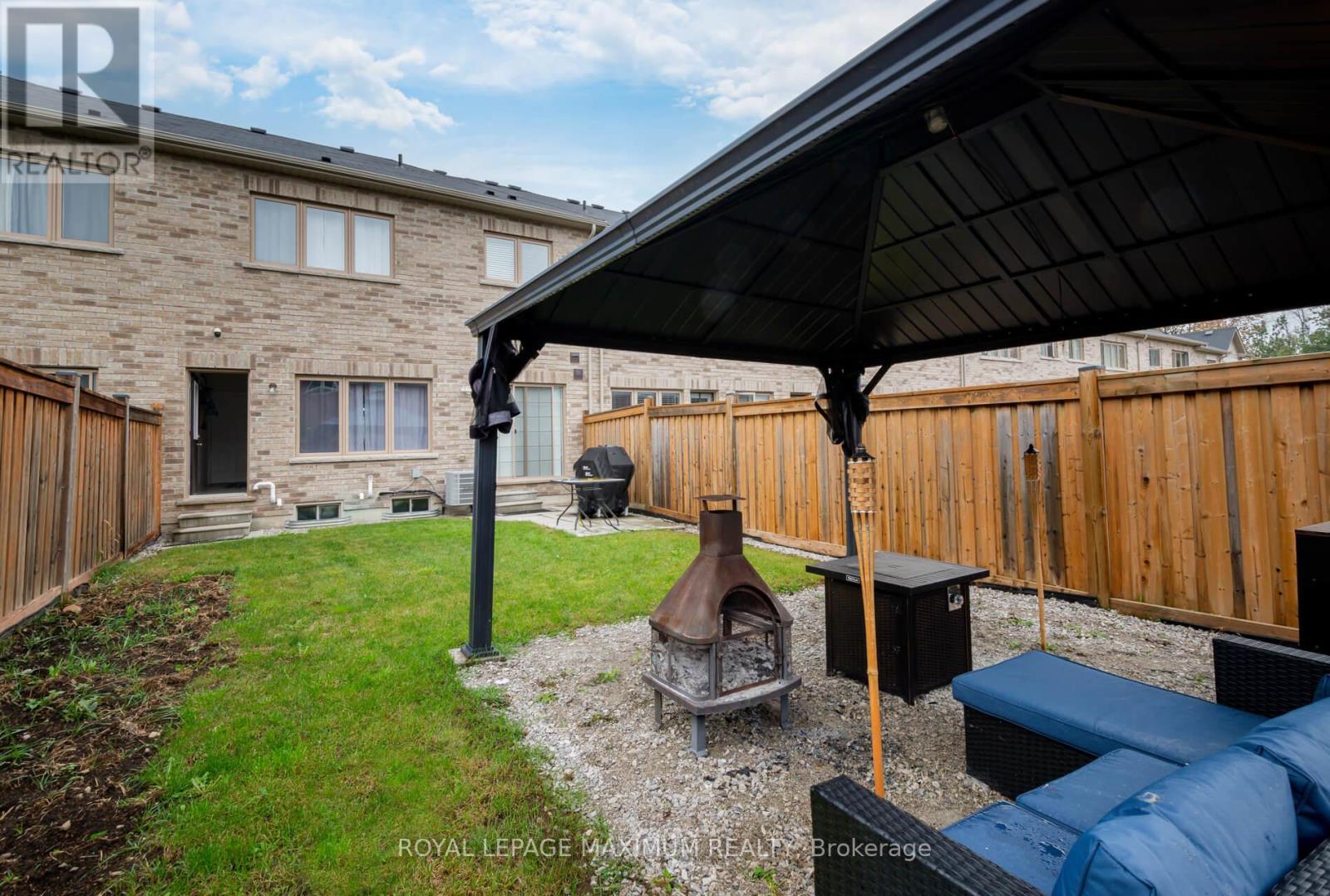 












1518 FARROW CRESCENT

,
Innisfil,




Ontario
L9S0L6

