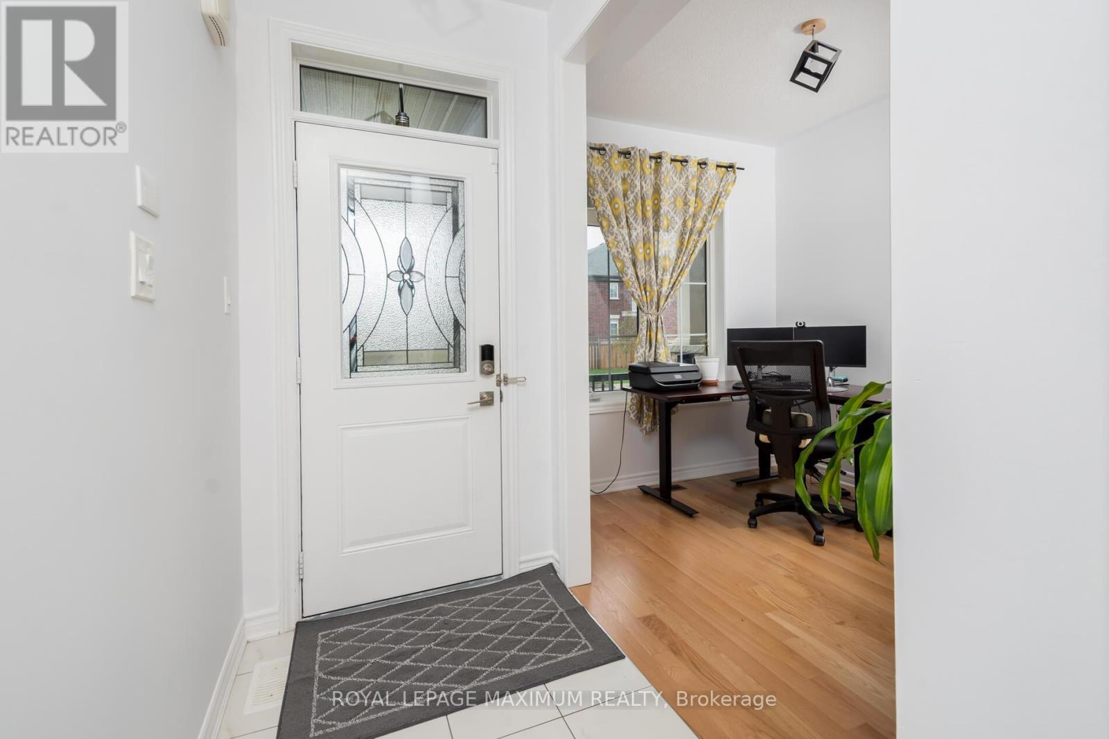 












1518 FARROW CRESCENT

,
Innisfil,




Ontario
L9S0L6

