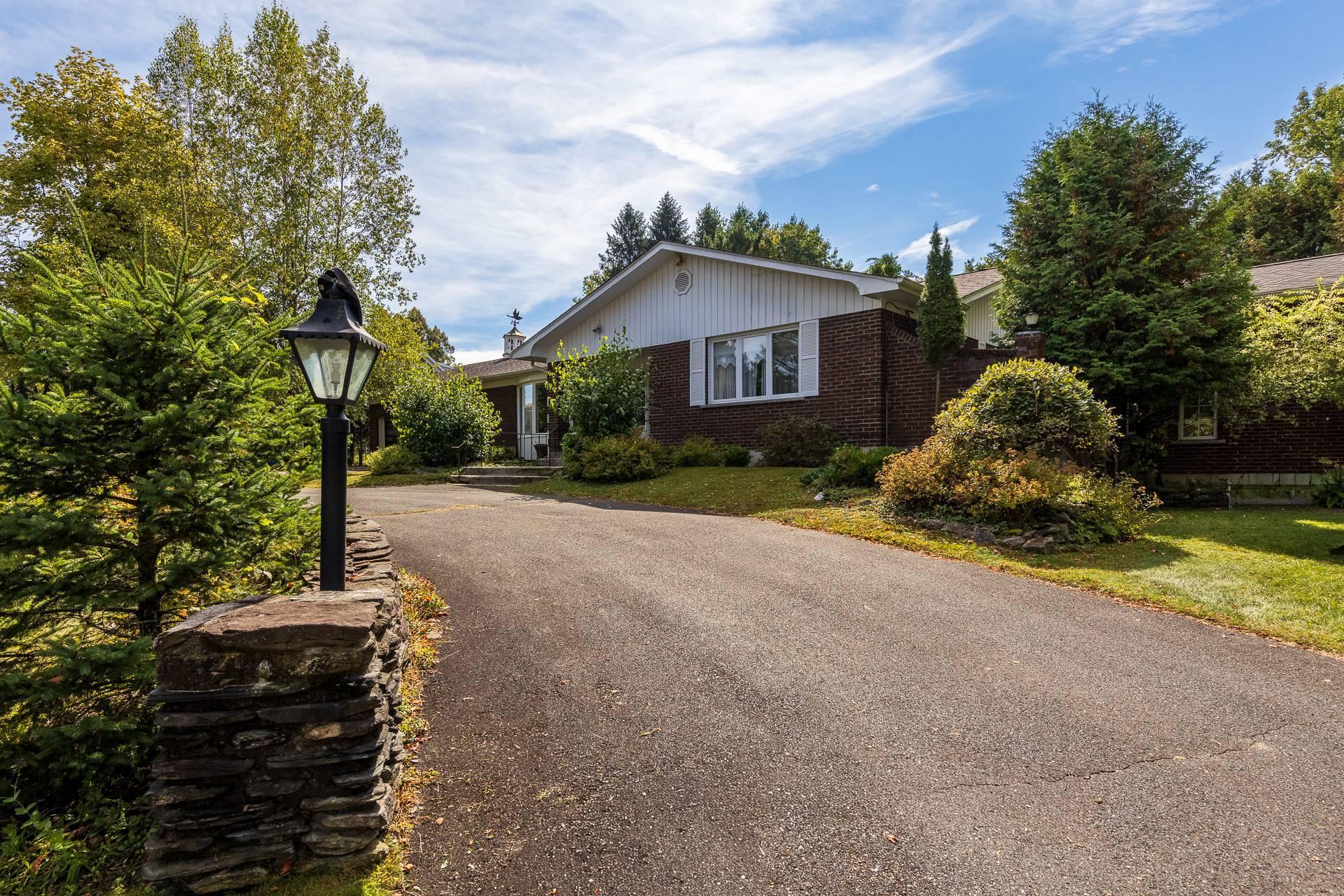 









15


Rue Lynch

,
Lac-Brome,




QC
J0E1V0

