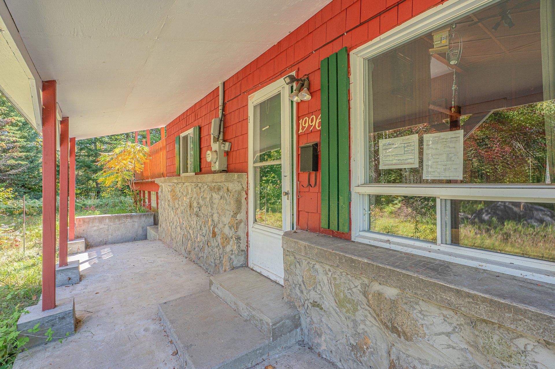 









1996


Av. J.-C.-Cloutier

,
Sainte-Lucie-des-Laurentides,




QC
J0T2J0

