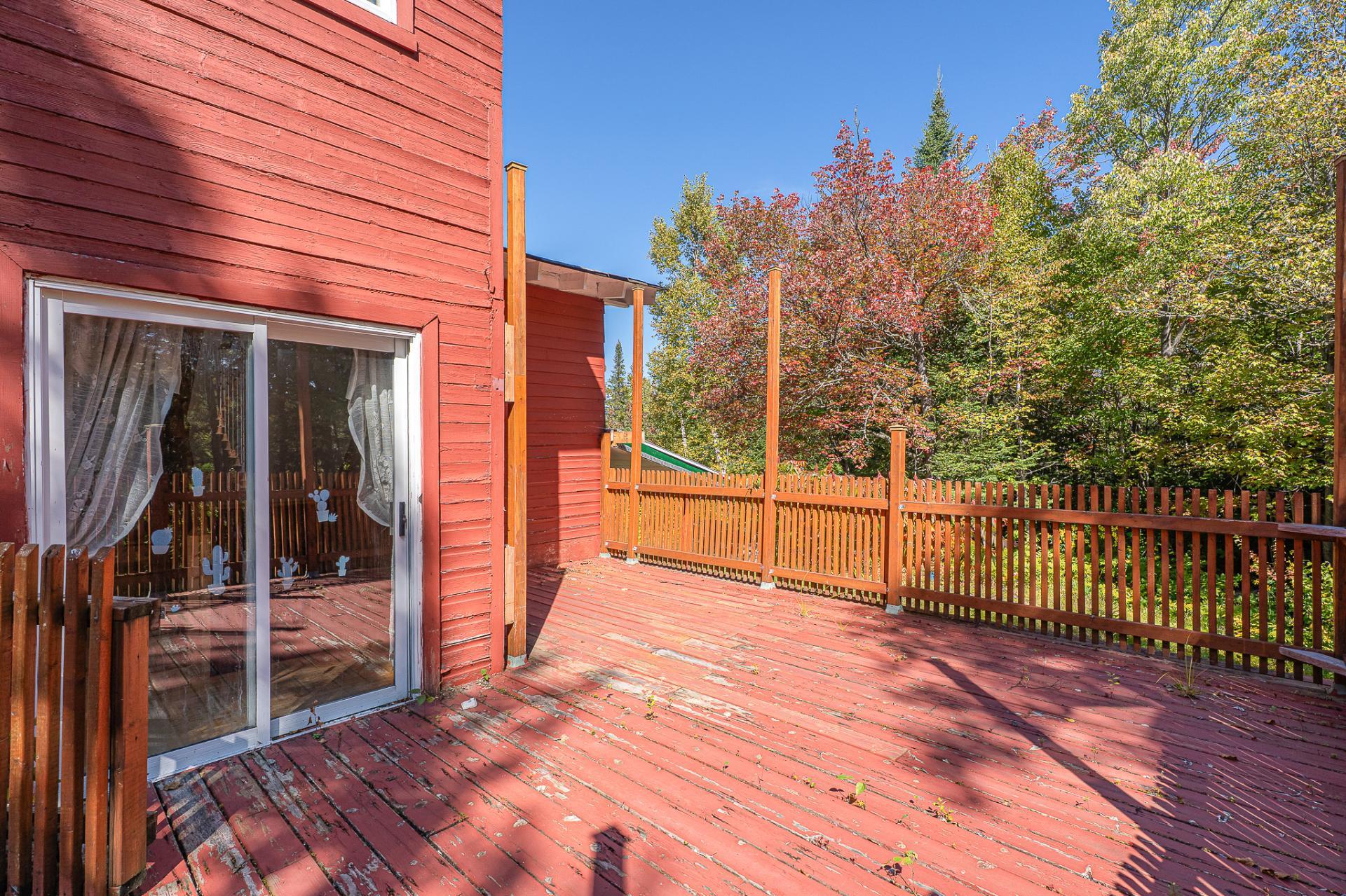 









1996


Av. J.-C.-Cloutier

,
Sainte-Lucie-des-Laurentides,




QC
J0T2J0

