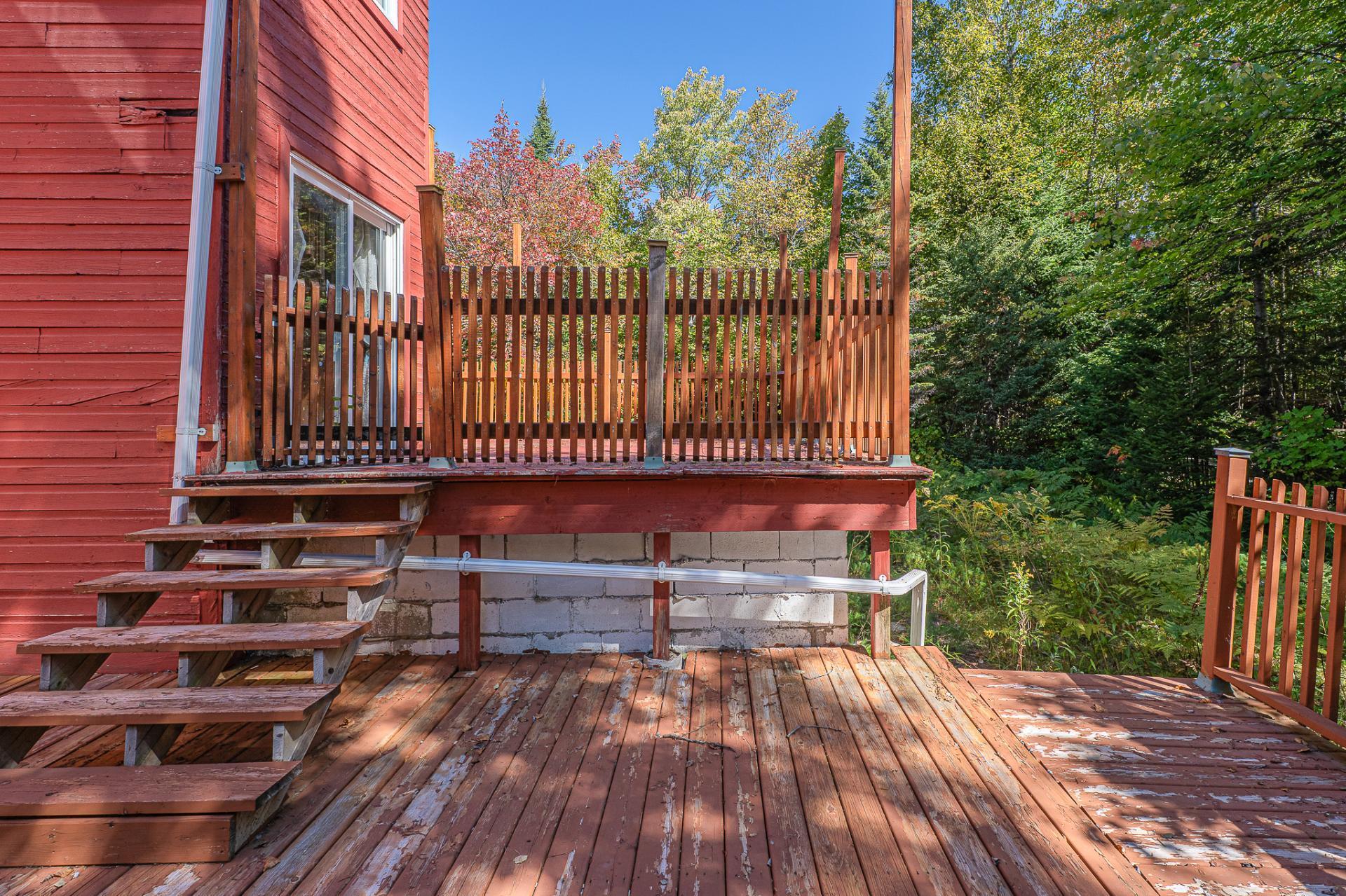 









1996


Av. J.-C.-Cloutier

,
Sainte-Lucie-des-Laurentides,




QC
J0T2J0

