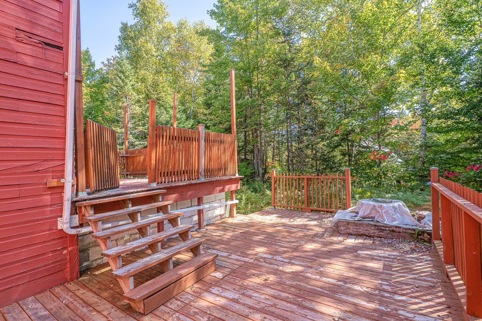 









1996


Av. J.-C.-Cloutier

,
Sainte-Lucie-des-Laurentides,




QC
J0T2J0

