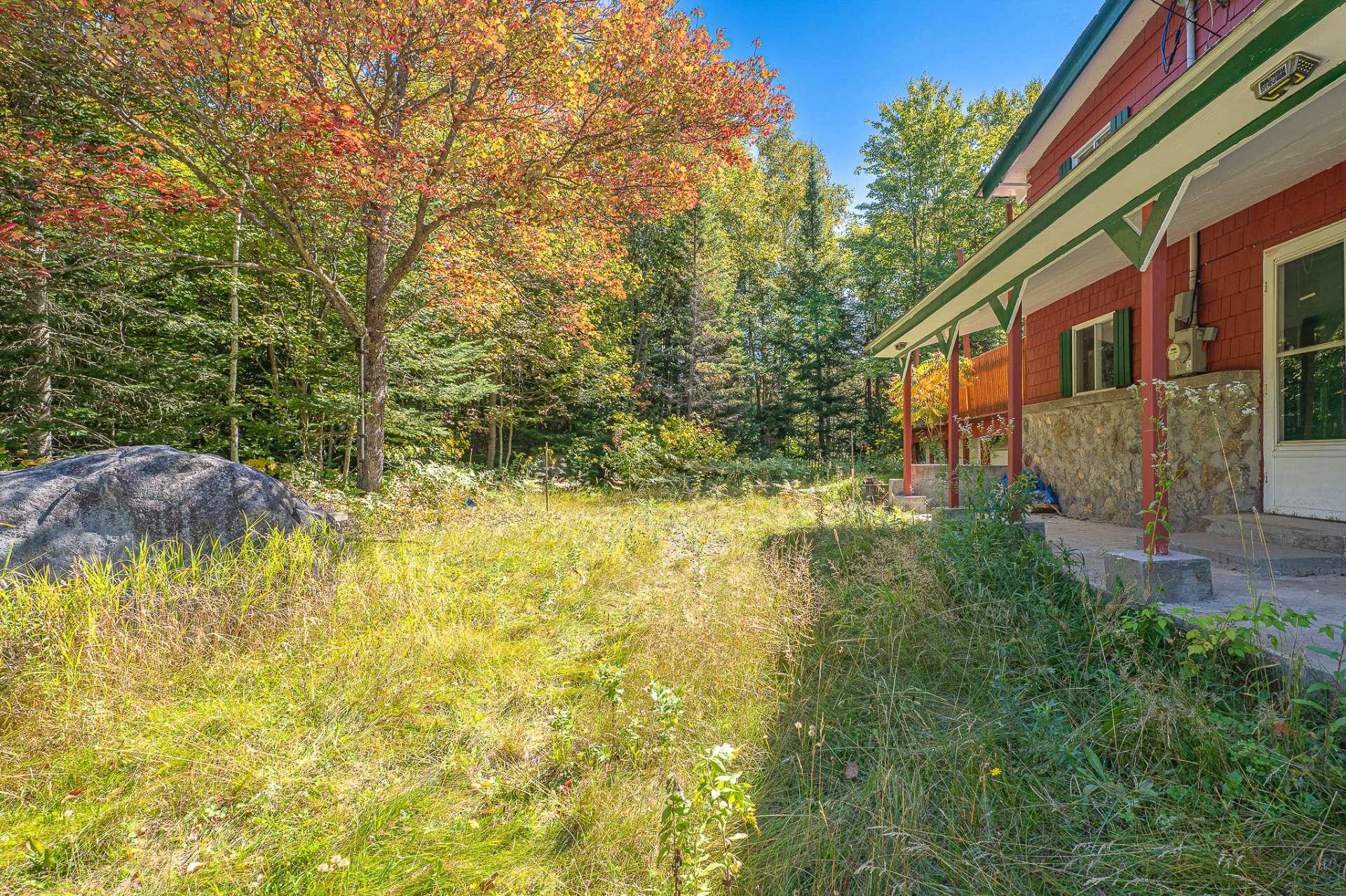 









1996


Av. J.-C.-Cloutier

,
Sainte-Lucie-des-Laurentides,




QC
J0T2J0

