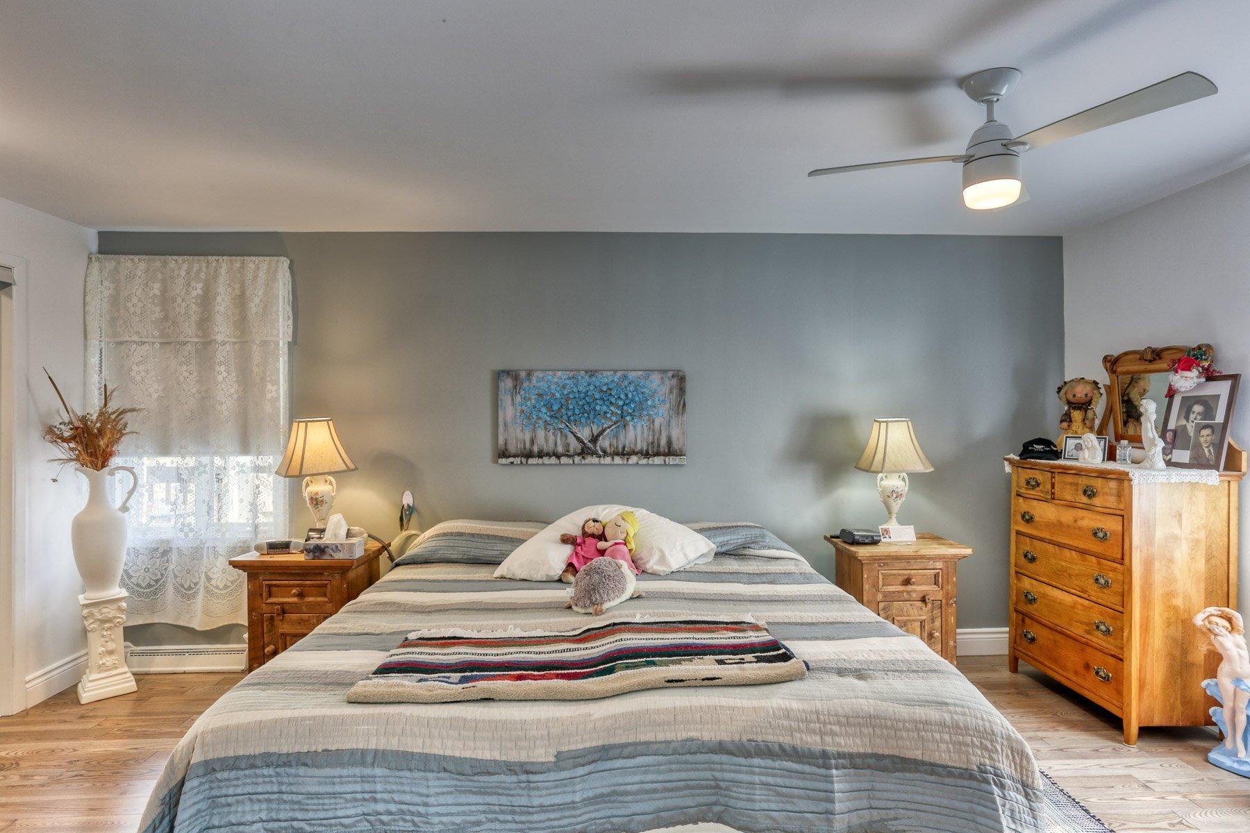 









755

 - 757


Rue du Marie-Louise

,
Shawinigan,




QC
G9P2H1

