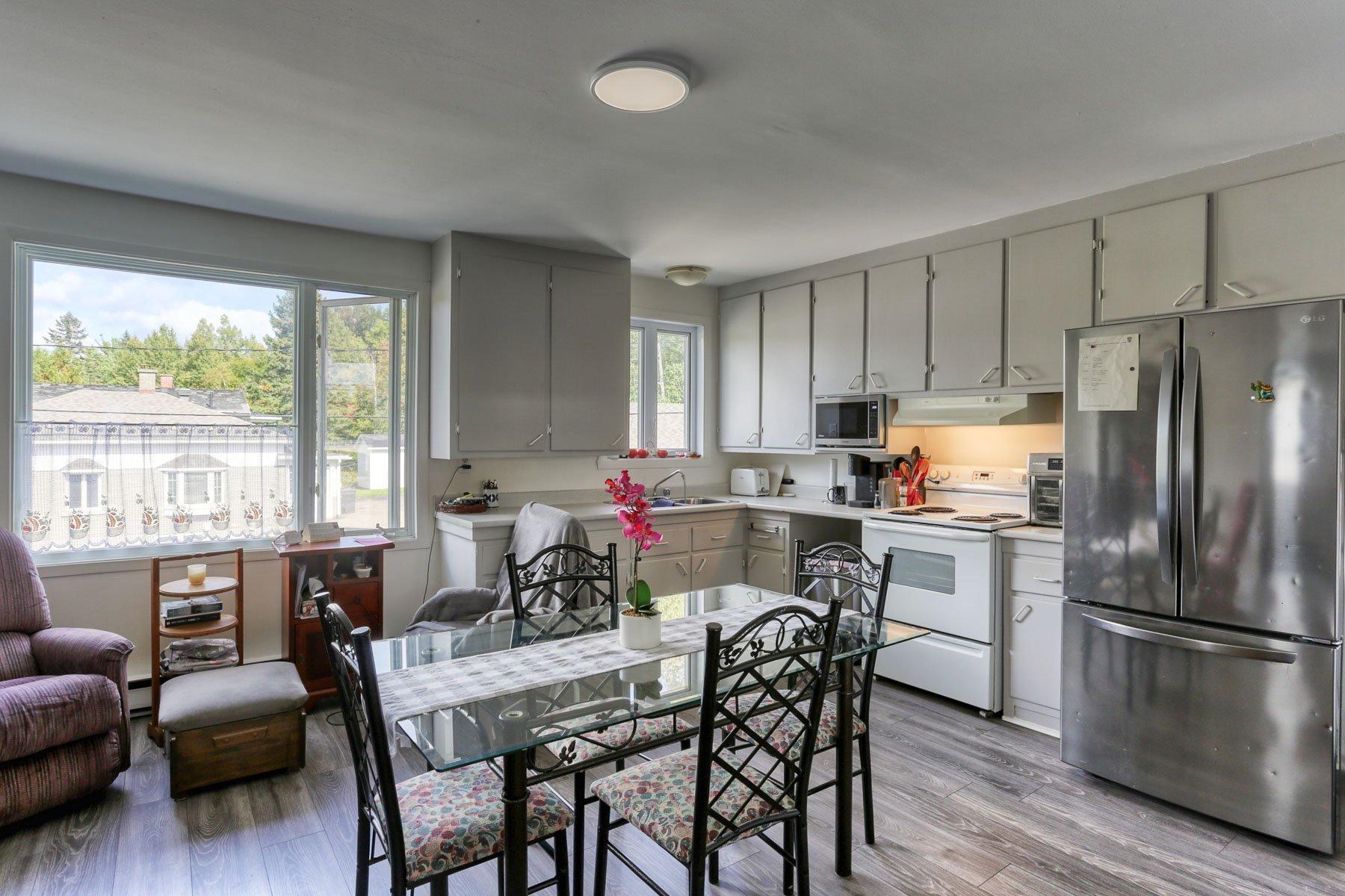 









755

 - 757


Rue du Marie-Louise

,
Shawinigan,




QC
G9P2H1

