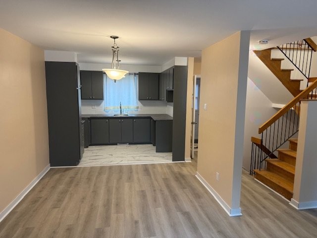 









293


Place Samson

,
Laval (Chomedey),




QC
H7W3T8

