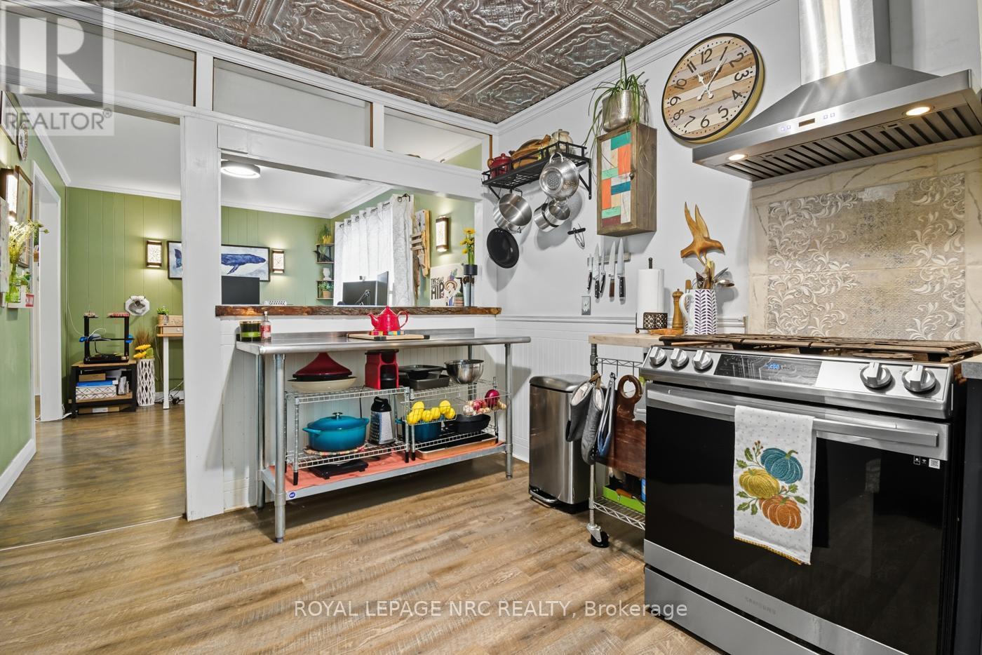 












464 GORHAM ROAD

,
Fort Erie (Ridgeway),




Ontario
L0S1N0

