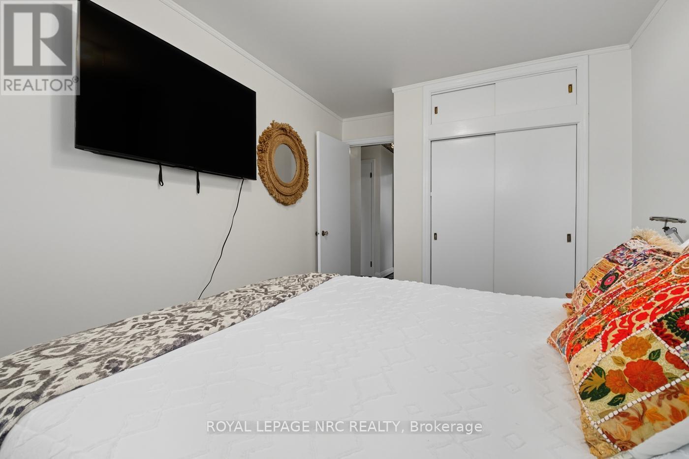 












464 GORHAM ROAD

,
Fort Erie (Ridgeway),




Ontario
L0S1N0

