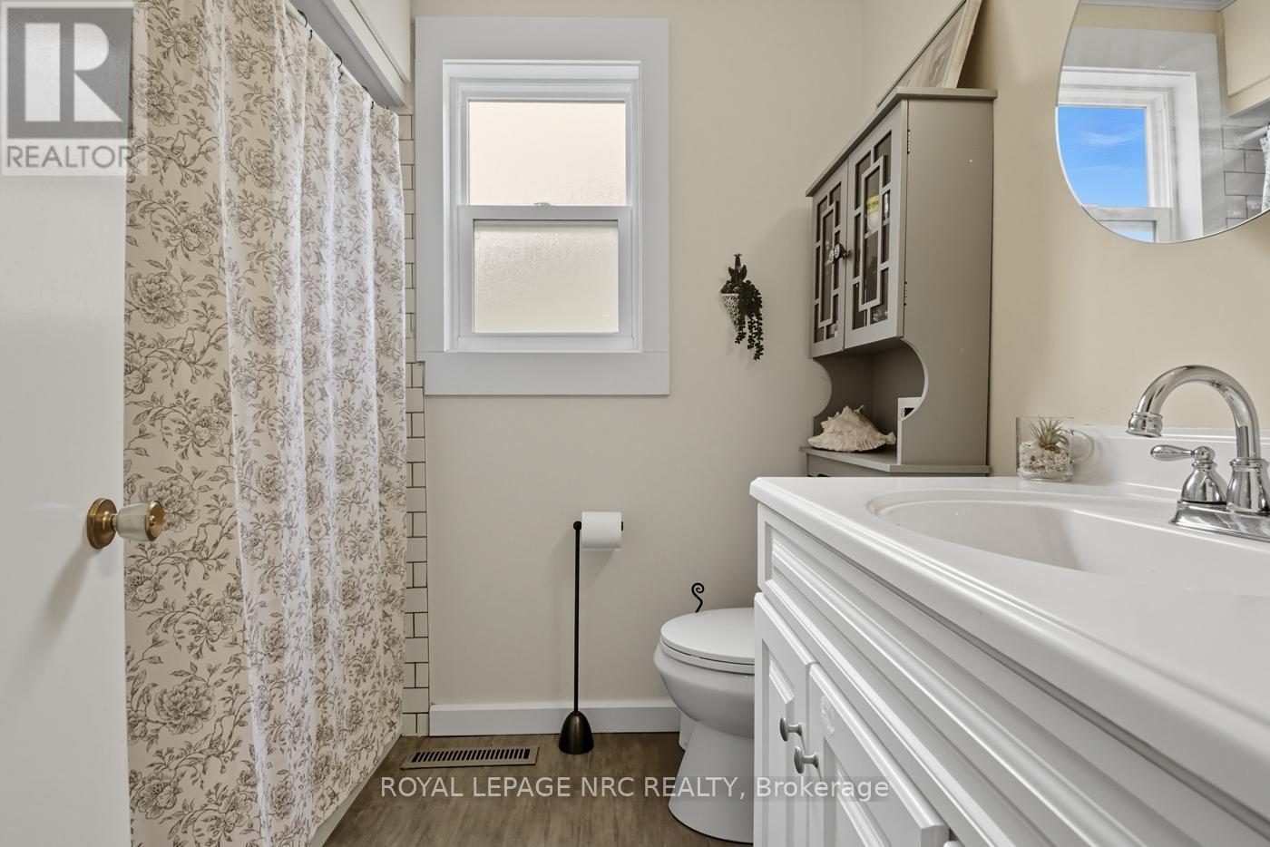 












464 GORHAM ROAD

,
Fort Erie (Ridgeway),




Ontario
L0S1N0

