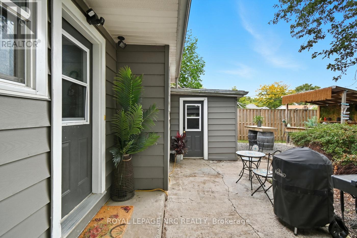 












464 GORHAM ROAD

,
Fort Erie (Ridgeway),




Ontario
L0S1N0

