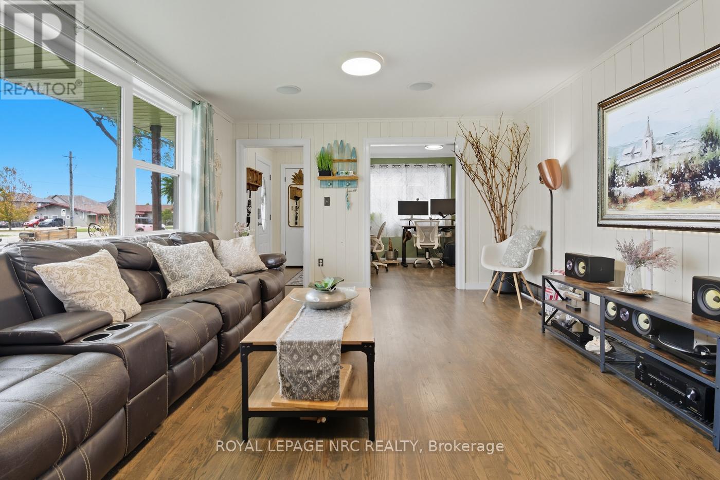 












464 GORHAM ROAD

,
Fort Erie (Ridgeway),




Ontario
L0S1N0

