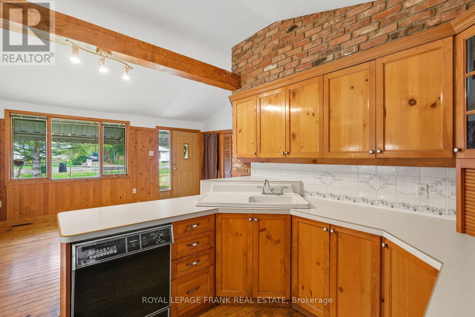 












379 IRENE DRIVE

,
Georgina (Keswick South),




Ontario
L4P3B3

