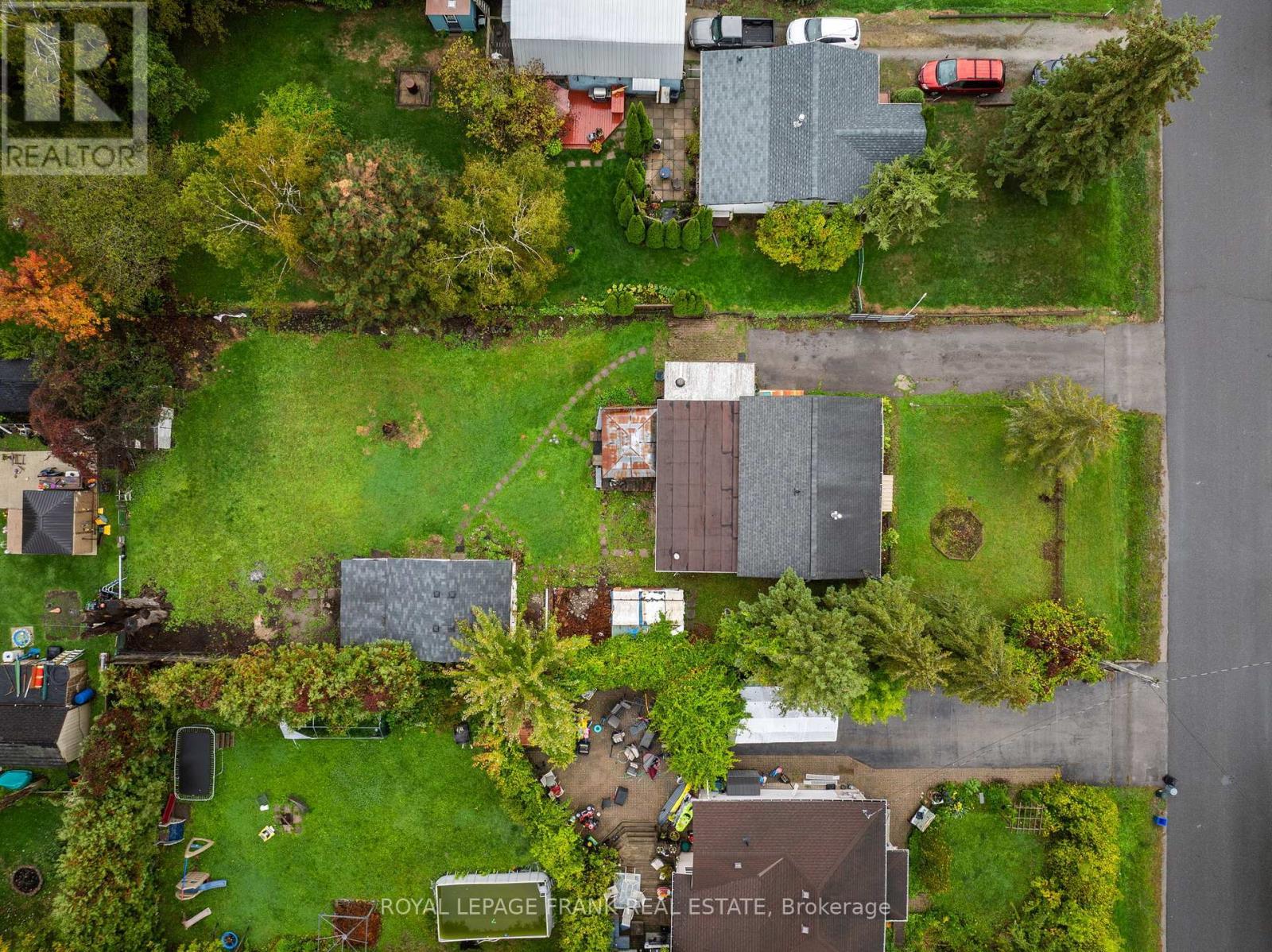 












379 IRENE DRIVE

,
Georgina (Keswick South),




Ontario
L4P3B3

