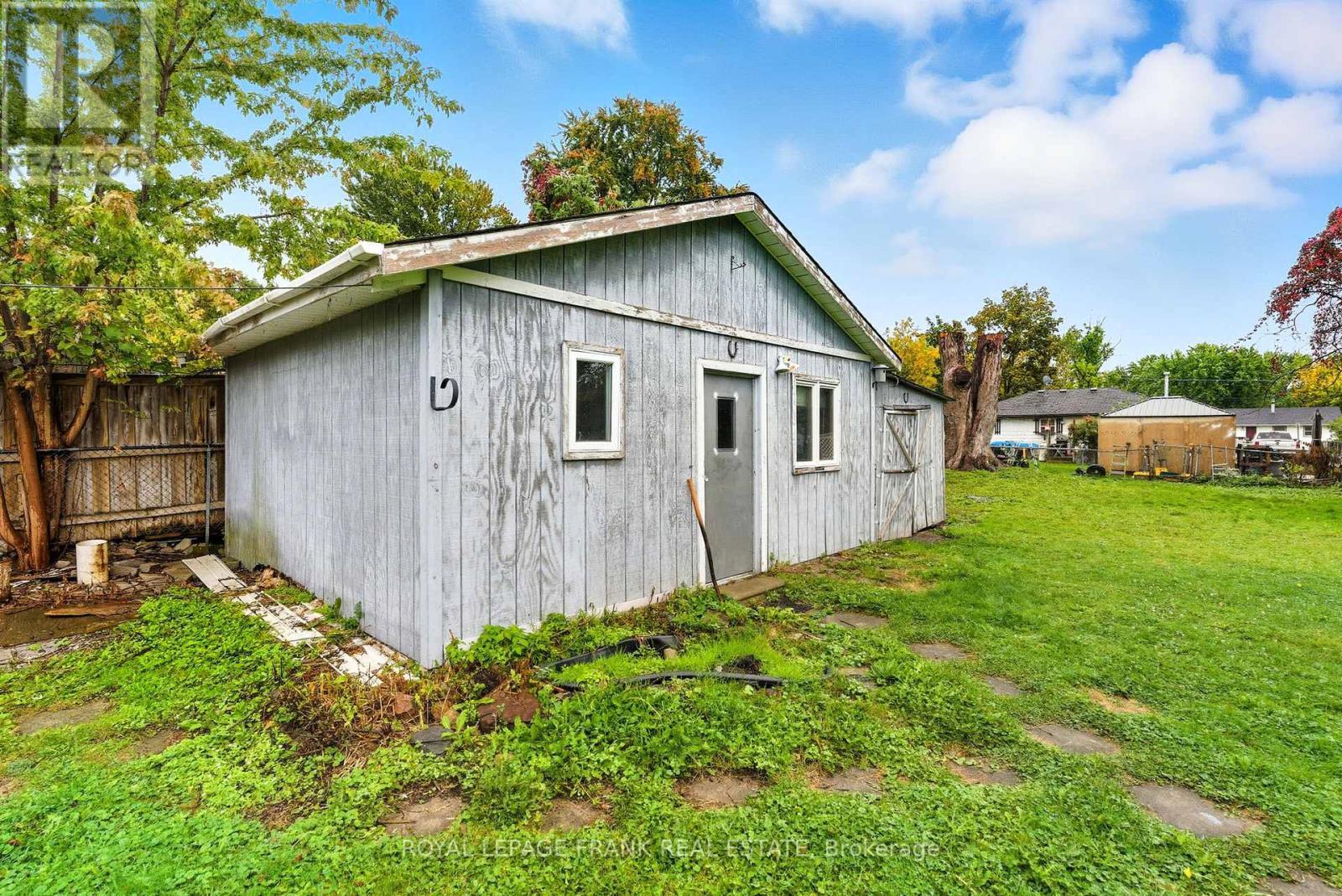 












379 IRENE DRIVE

,
Georgina (Keswick South),




Ontario
L4P3B3


