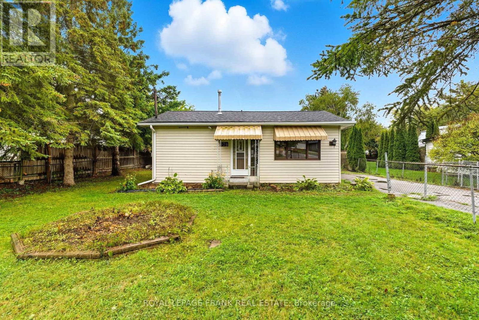












379 IRENE DRIVE

,
Georgina (Keswick South),




Ontario
L4P3B3

