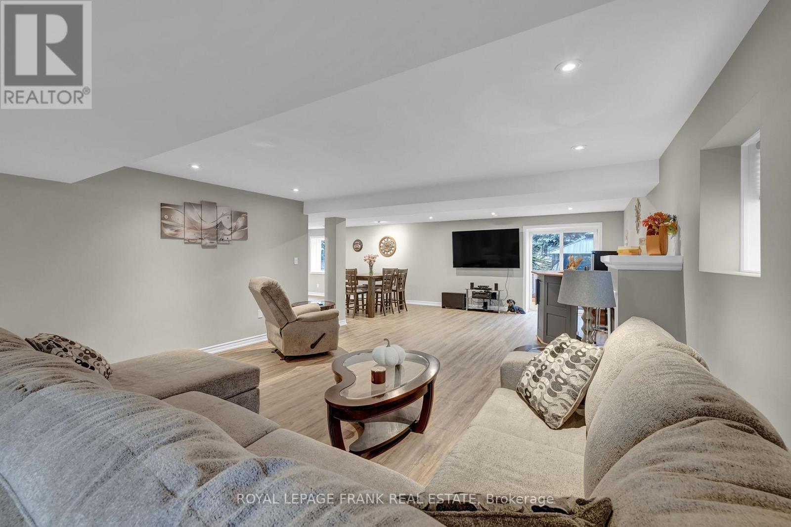 












100 WHITE DRIVE

,
Port Hope,




Ontario
L1A0B6

