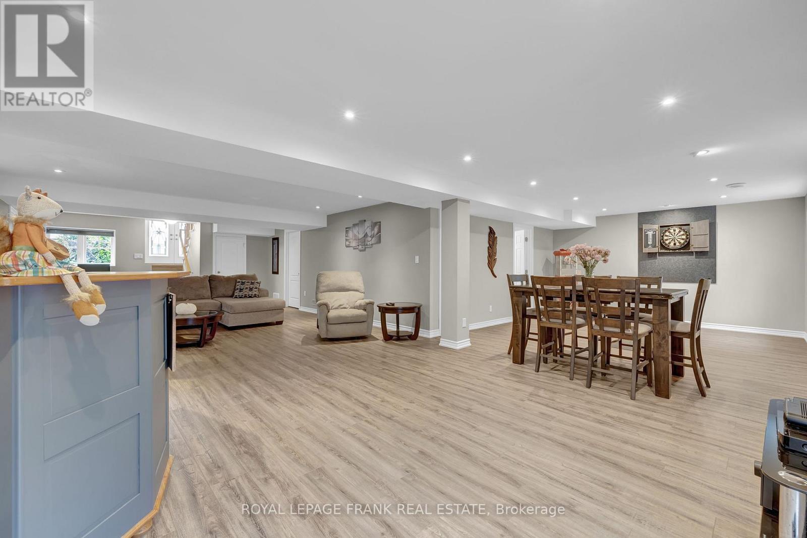 












100 WHITE DRIVE

,
Port Hope,




Ontario
L1A0B6

