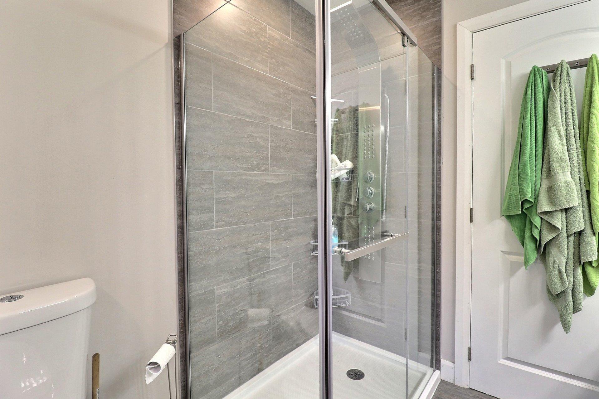 









672


Ch. du Poisson-Blanc

,
Denholm,




QC
J8N9E9

