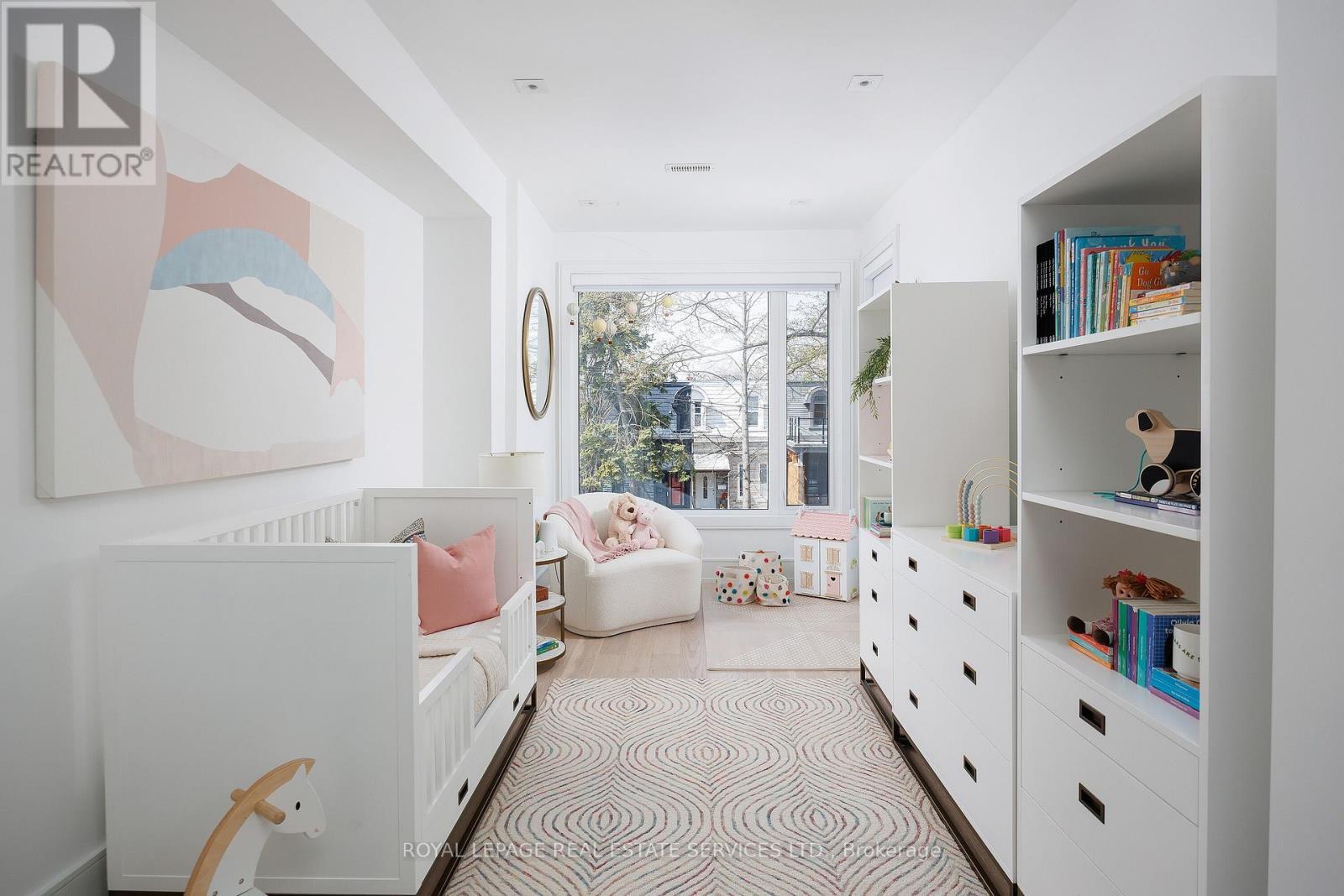 












121 MARKHAM STREET

,
Toronto,




Ontario
M6J2G4

