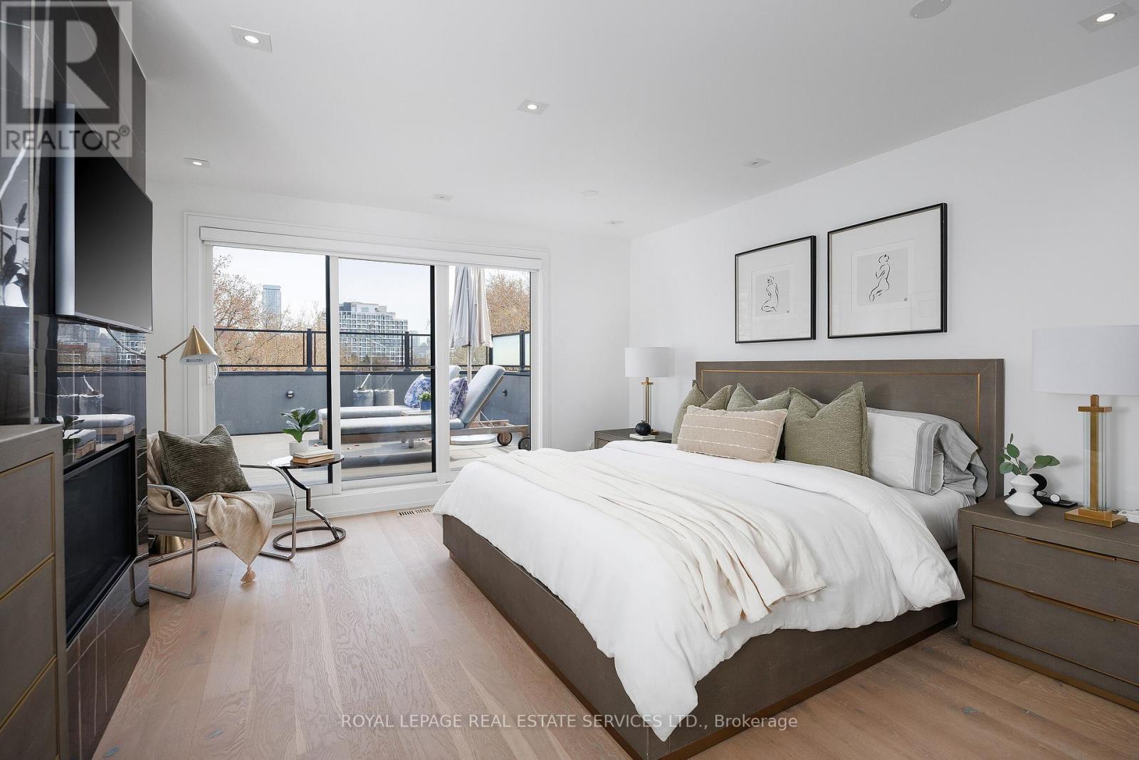 












121 MARKHAM STREET

,
Toronto,




Ontario
M6J2G4

