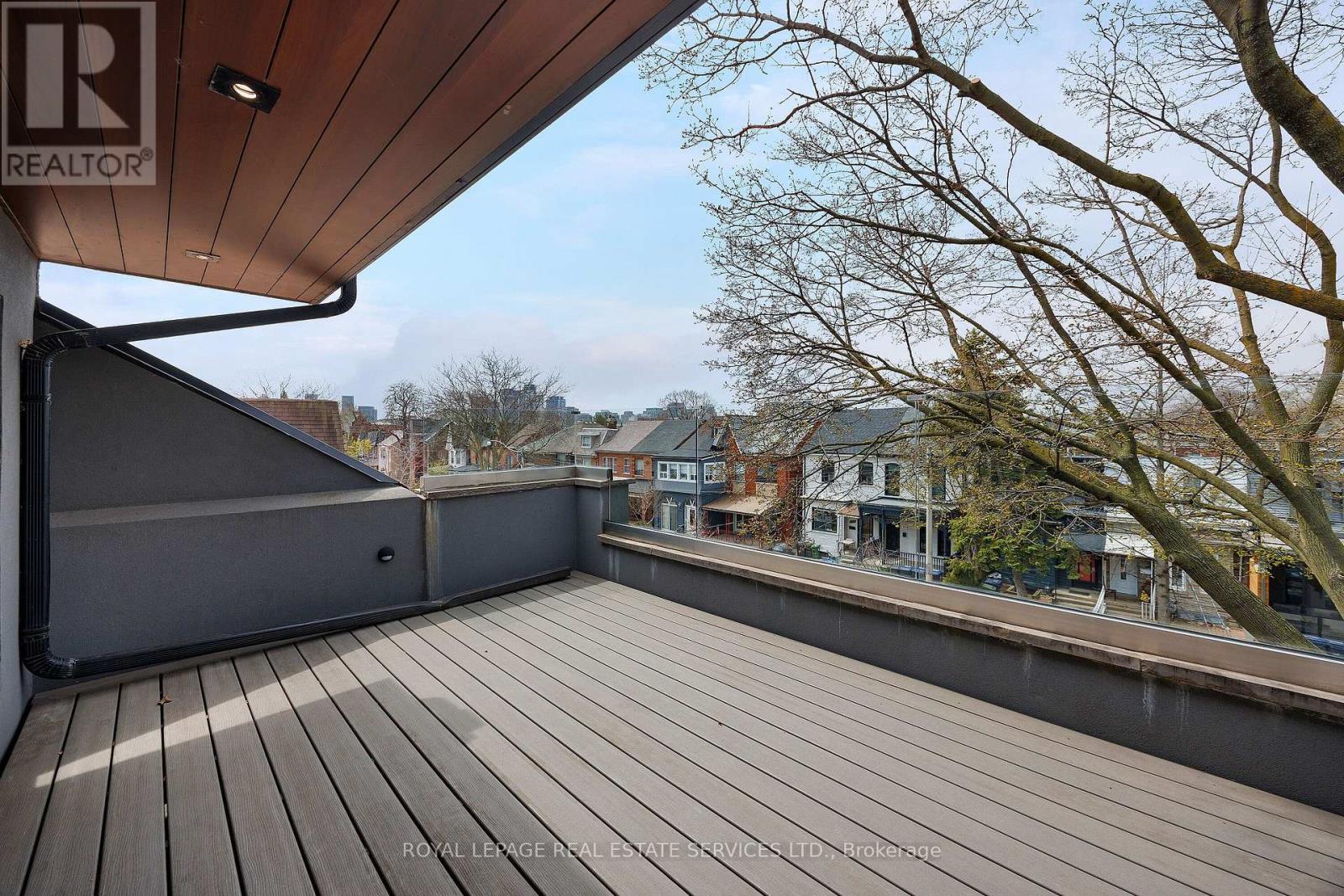 












121 MARKHAM STREET

,
Toronto,




Ontario
M6J2G4

