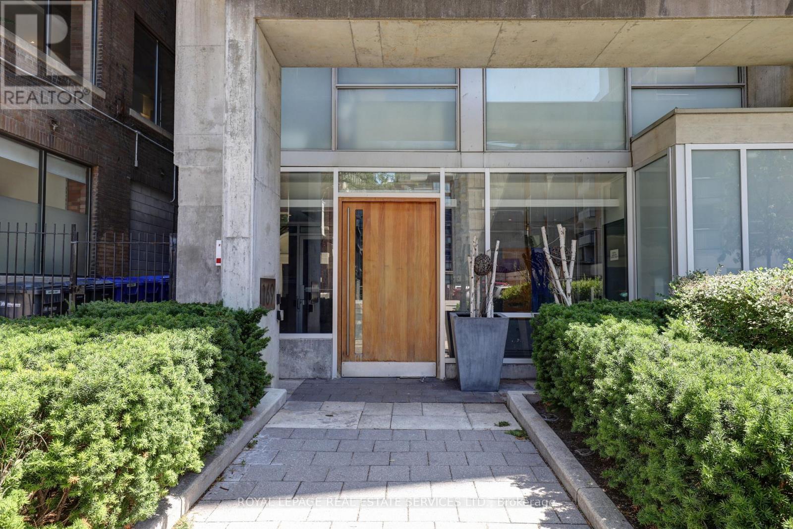 












804 - 169 JOHN STREET

,
Toronto,




Ontario
M5T1X3

