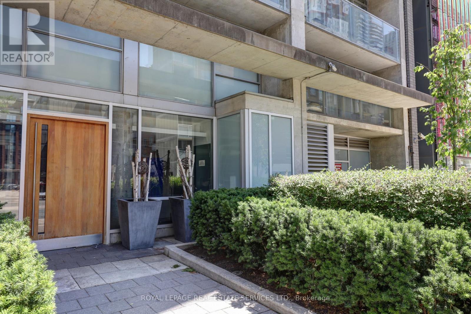 












804 - 169 JOHN STREET

,
Toronto,




Ontario
M5T1X3

