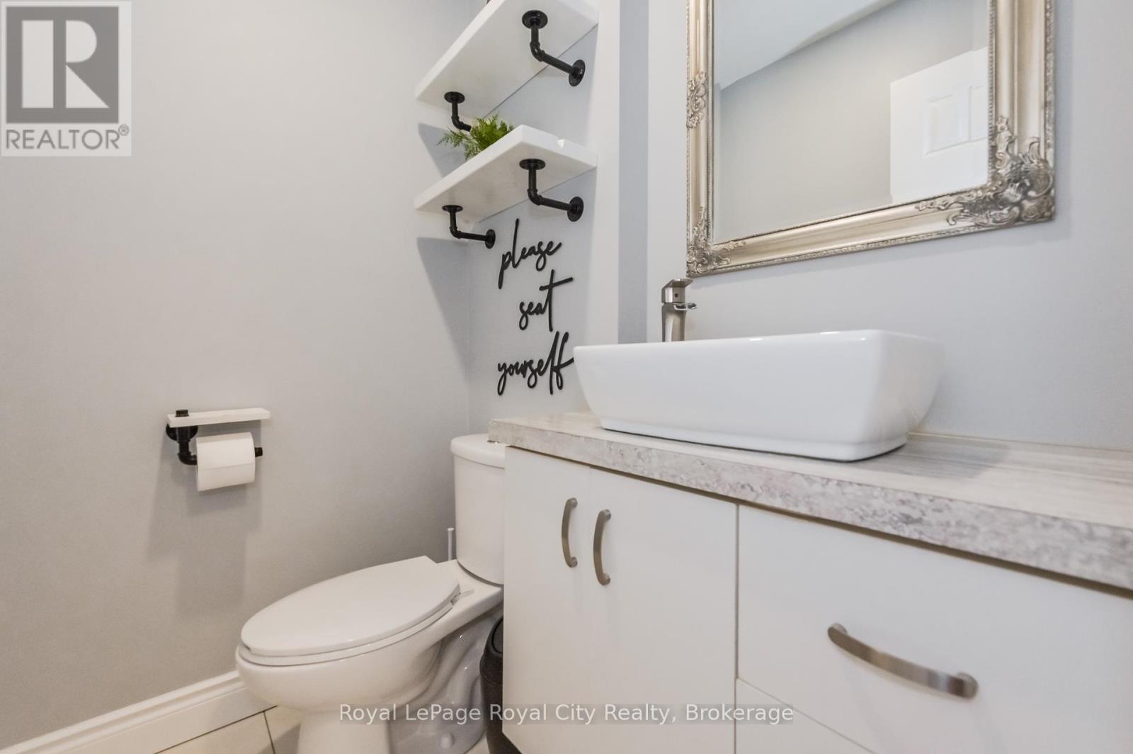 












670 FERRIER STREET

,
Centre Wellington (Fergus),




Ontario
N1M1W8

