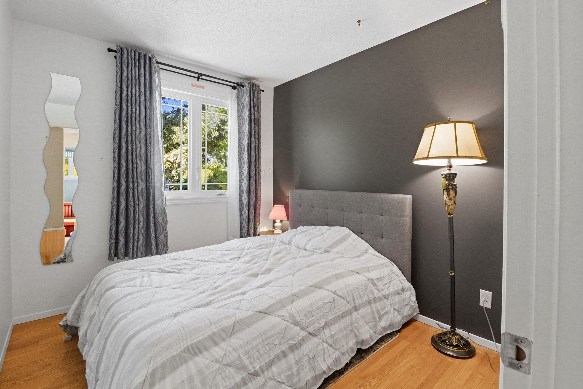 









8


Rue du Mica

,
Gatineau (Hull),




QC
J8Z2P1

