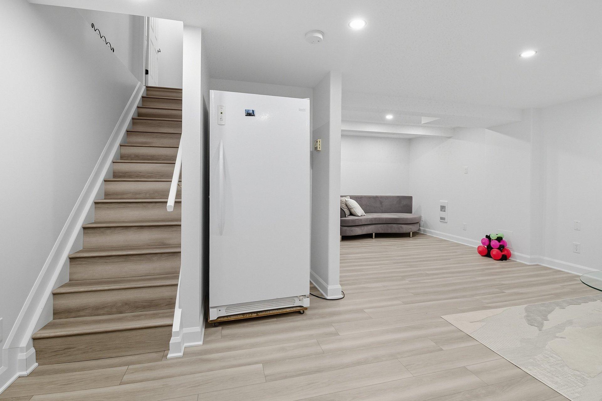 









8


Rue du Mica

,
Gatineau (Hull),




QC
J8Z2P1


