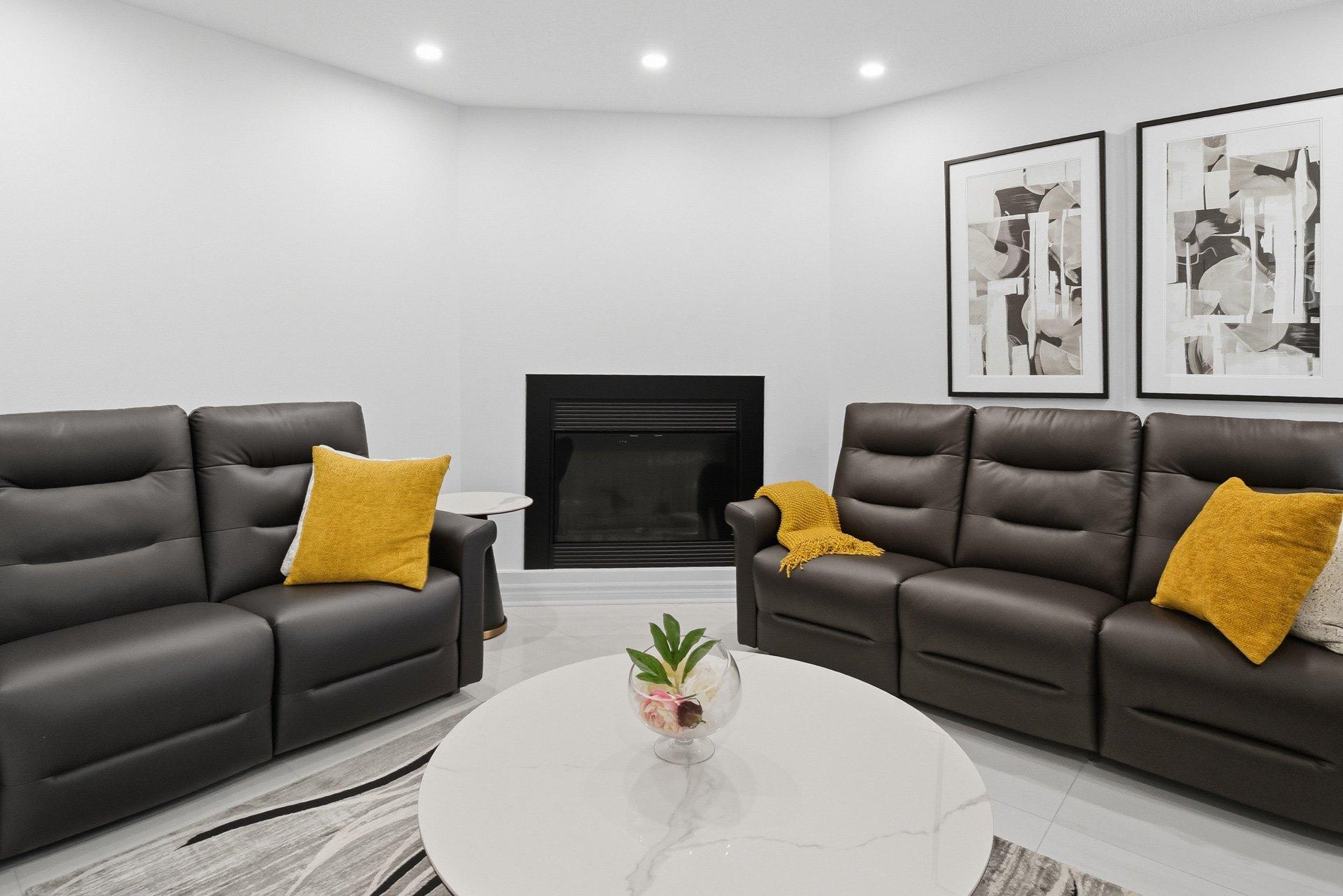 









8


Rue du Mica

,
Gatineau (Hull),




QC
J8Z2P1

