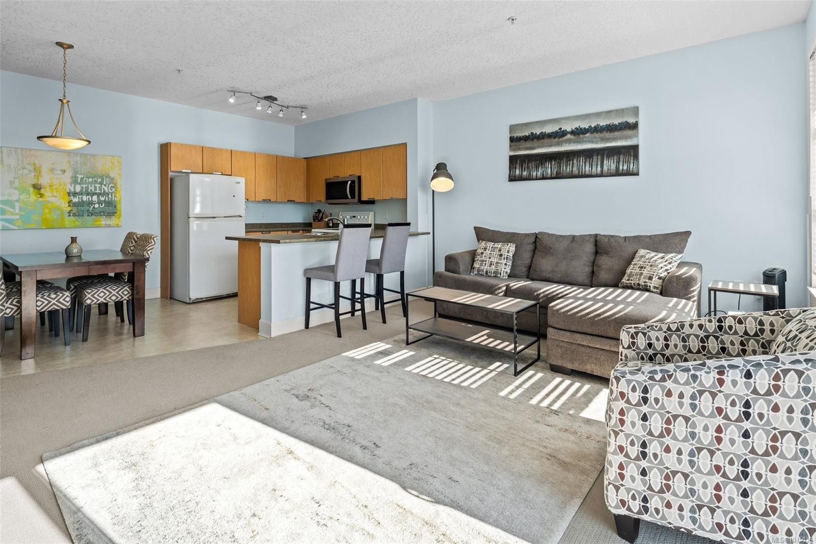 









870


Short

St, 403,
Saanich,




BC
V8X 2V5

