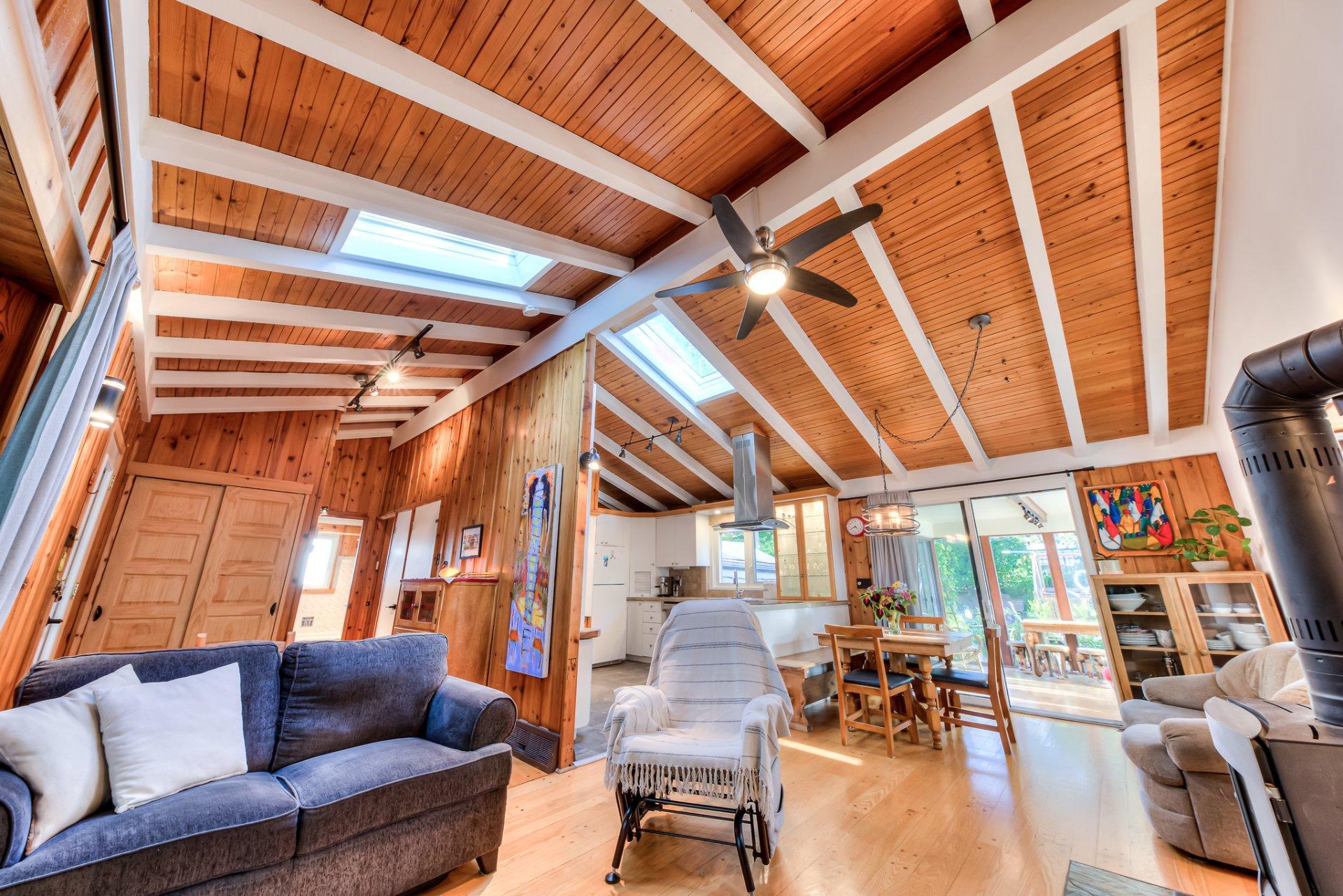 









20


Rue Touchette

,
Laval (Sainte-Rose),




QC
H7L1J5

