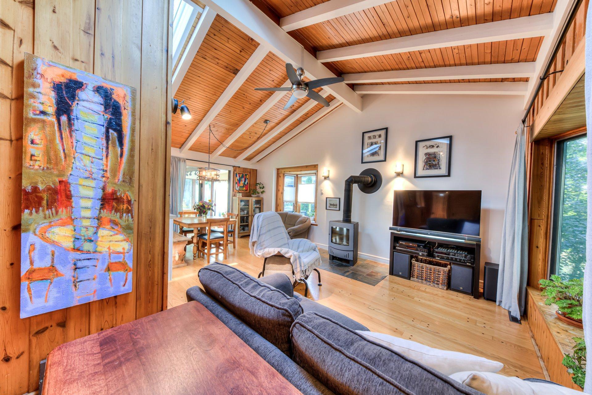 









20


Rue Touchette

,
Laval (Sainte-Rose),




QC
H7L1J5

