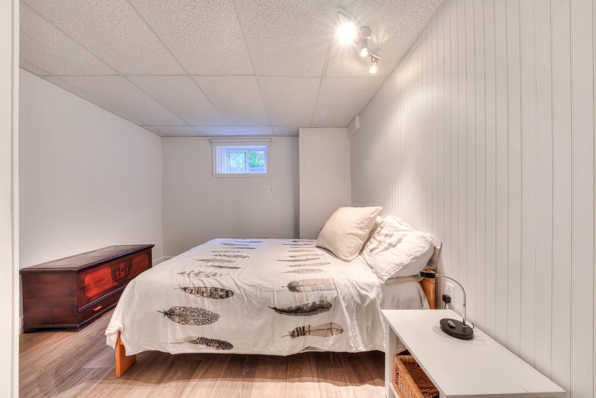 









20


Rue Touchette

,
Laval (Sainte-Rose),




QC
H7L1J5

