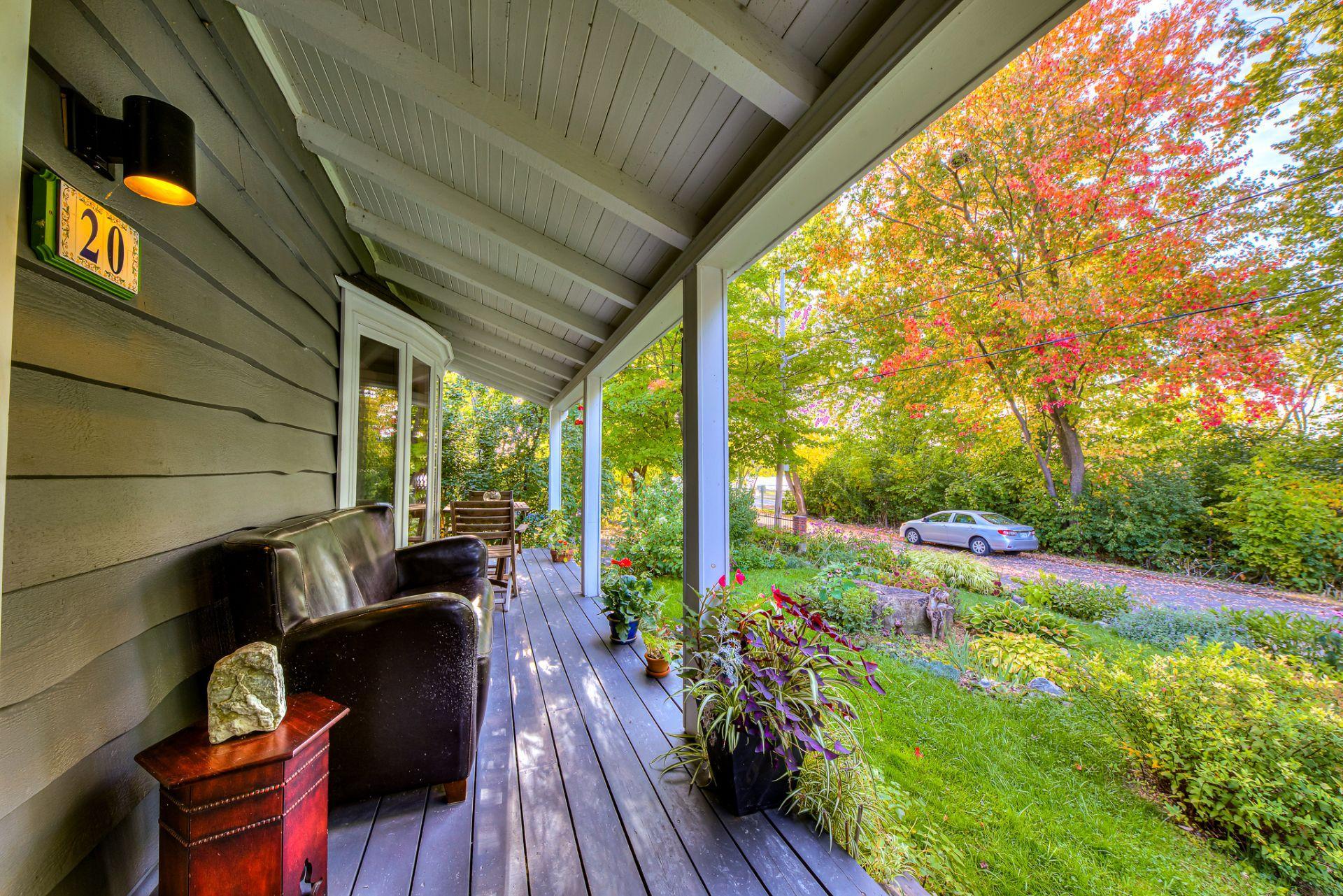 









20


Rue Touchette

,
Laval (Sainte-Rose),




QC
H7L1J5

