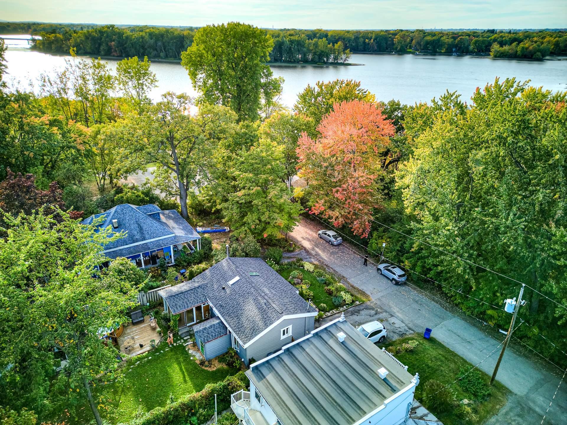 









20


Rue Touchette

,
Laval (Sainte-Rose),




QC
H7L1J5

