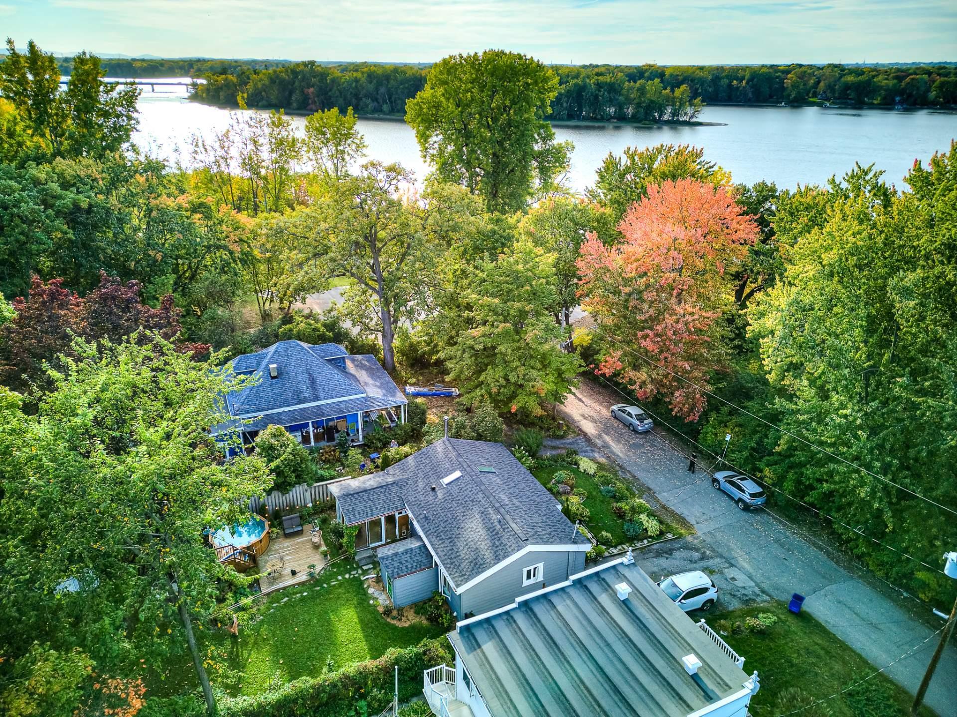 









20


Rue Touchette

,
Laval (Sainte-Rose),




QC
H7L1J5

