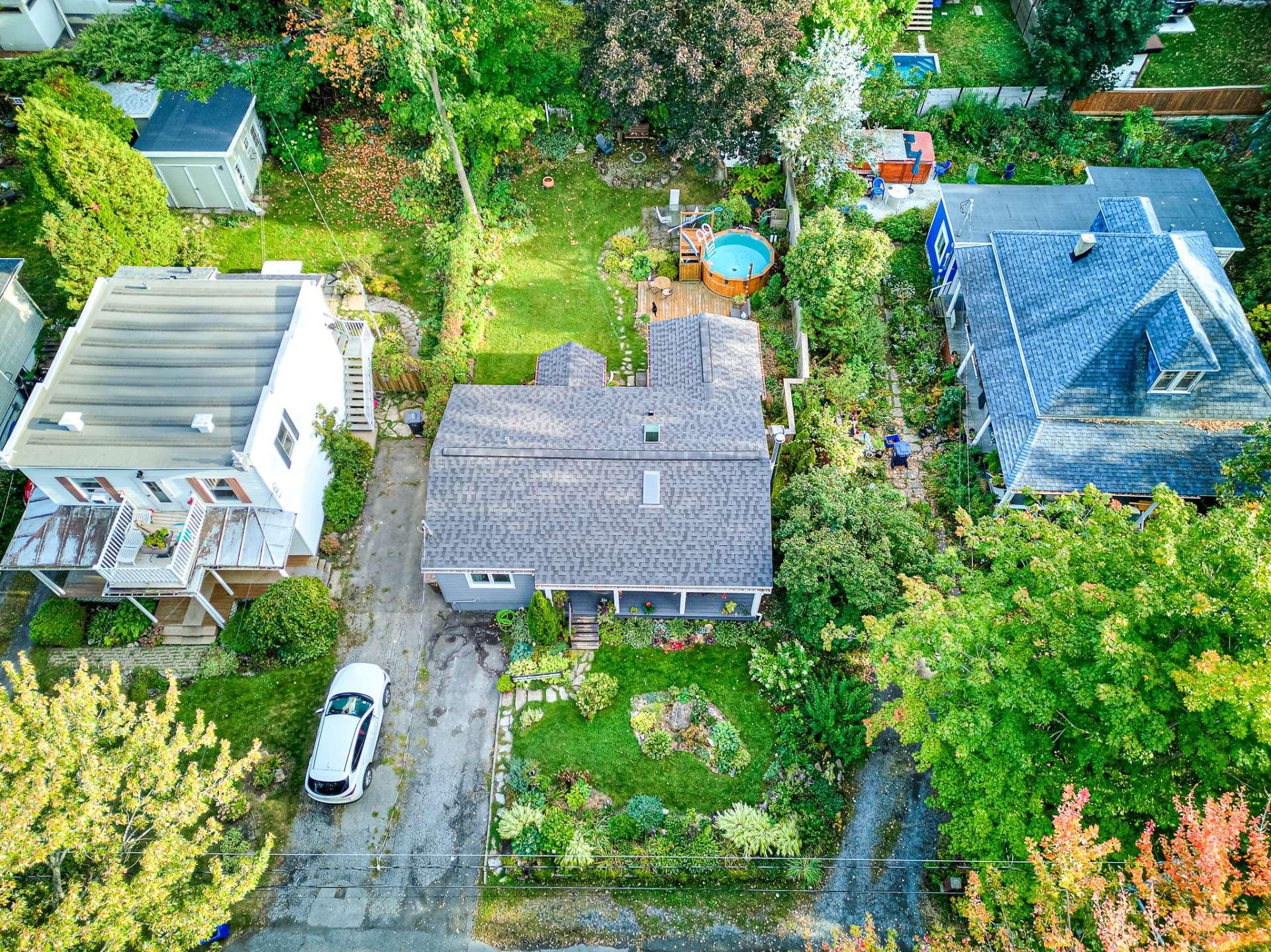 









20


Rue Touchette

,
Laval (Sainte-Rose),




QC
H7L1J5

