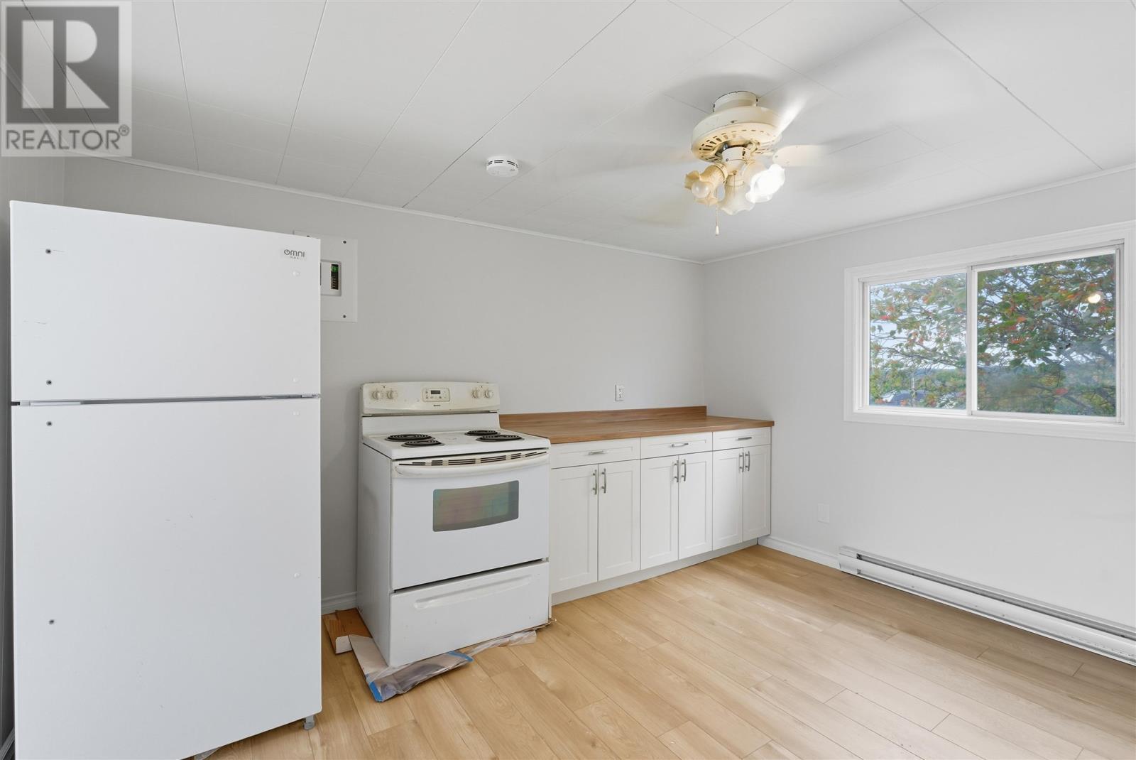 












34 Huron ST

,
Blind River,




Ontario
P0R1B0

