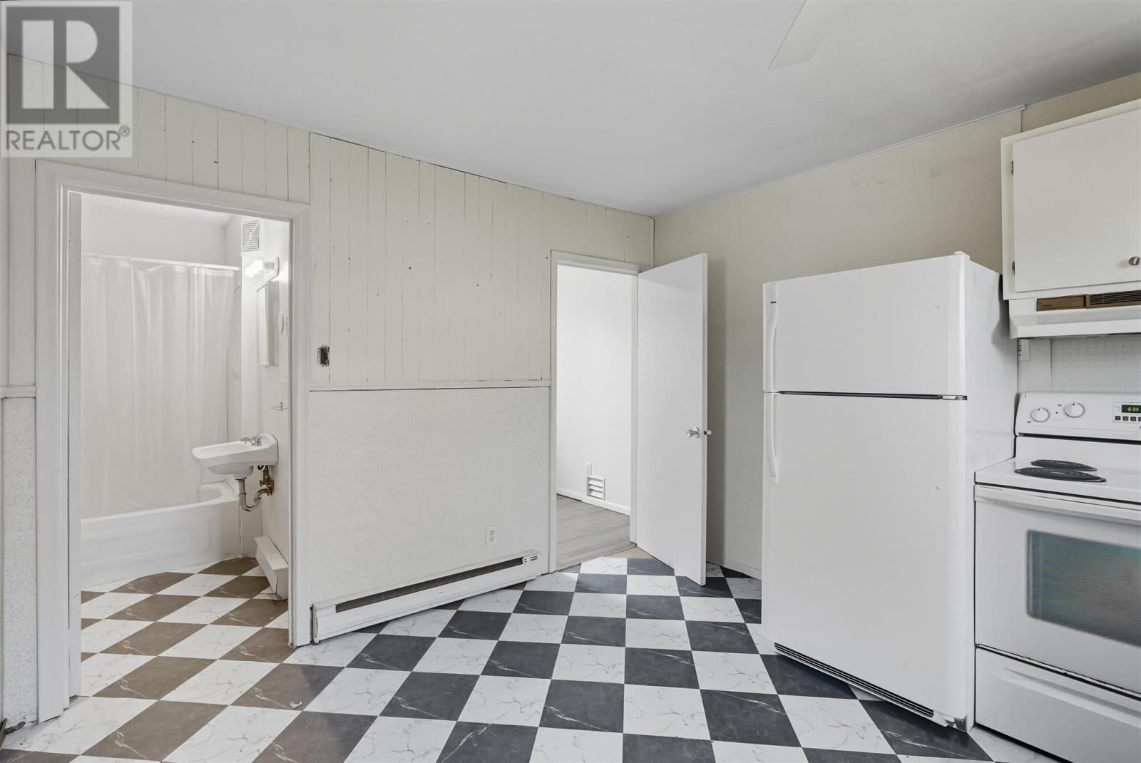 












34 Huron ST

,
Blind River,




Ontario
P0R1B0

