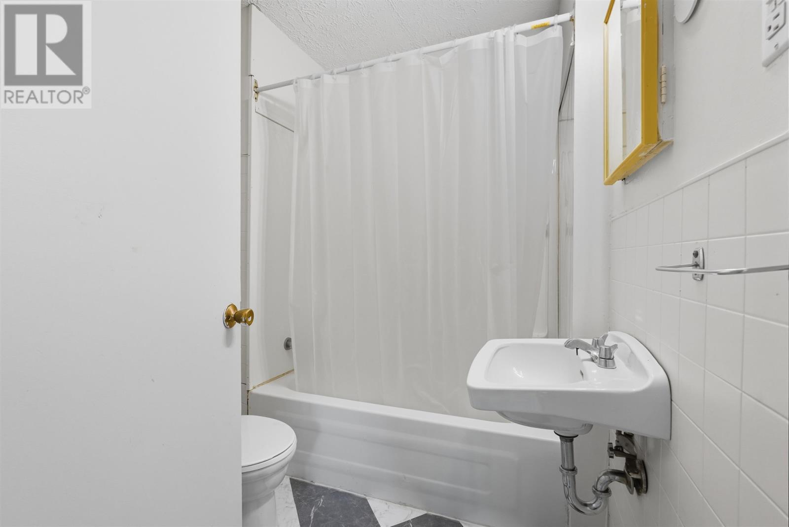 












34 Huron ST

,
Blind River,




Ontario
P0R1B0

