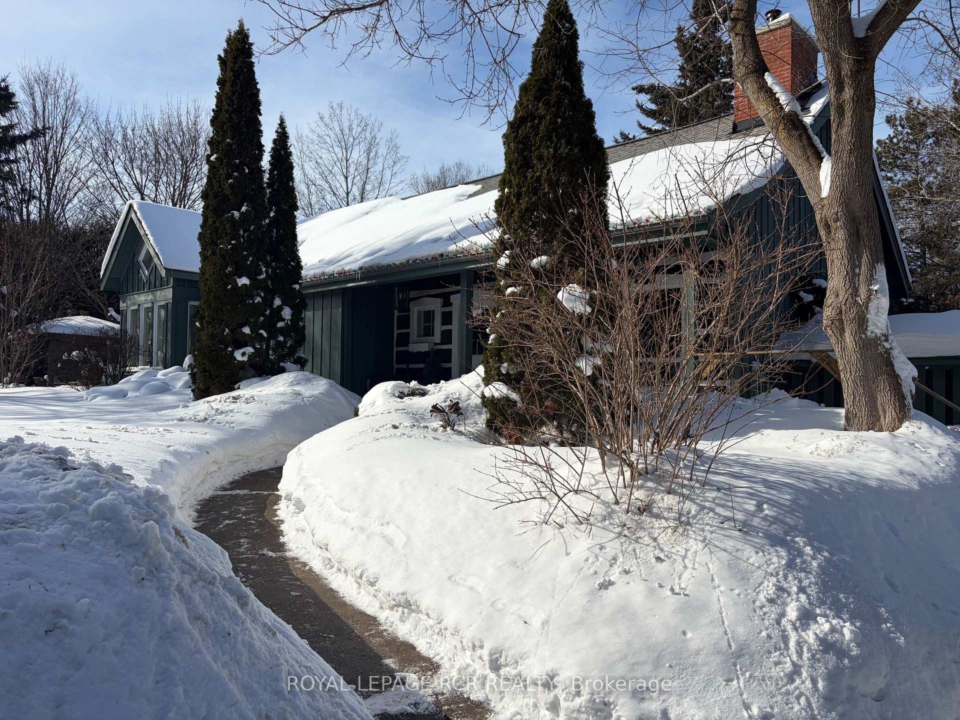 









1762


Queen

Street,
Caledon,




ON
L7K 2N6

