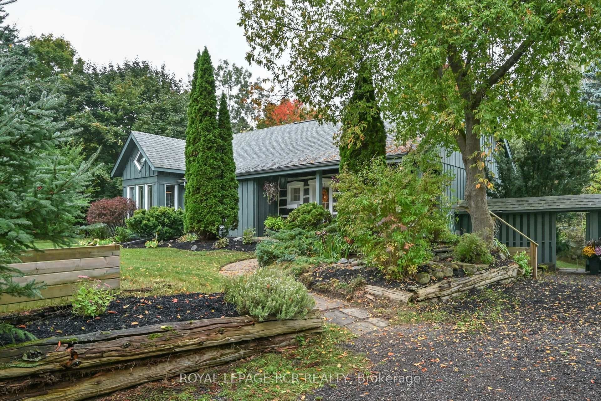 









1762


Queen

Street,
Caledon,




ON
L7K 2N6

