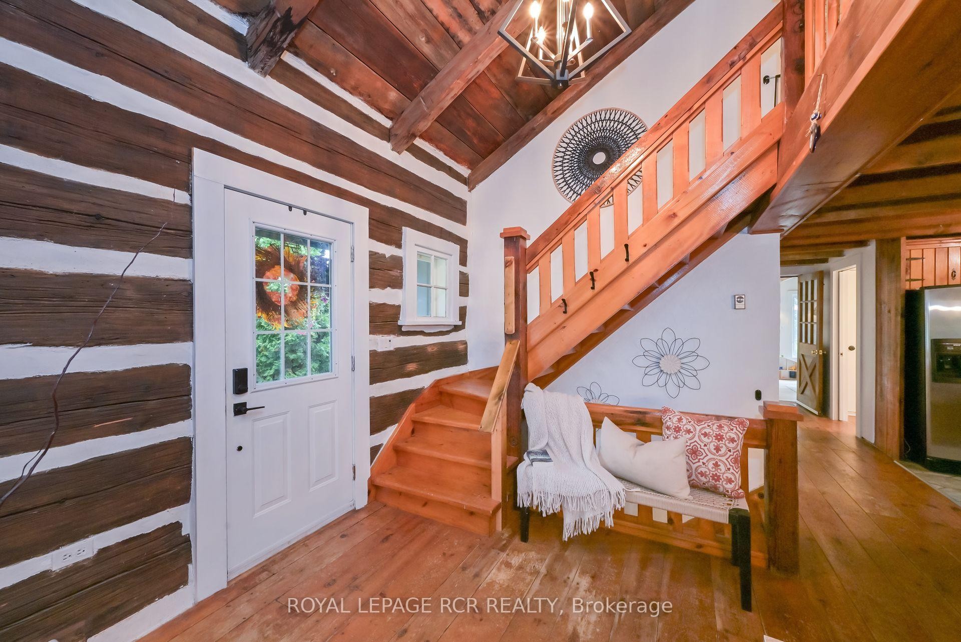 









1762


Queen

Street,
Caledon,




ON
L7K 2N6

