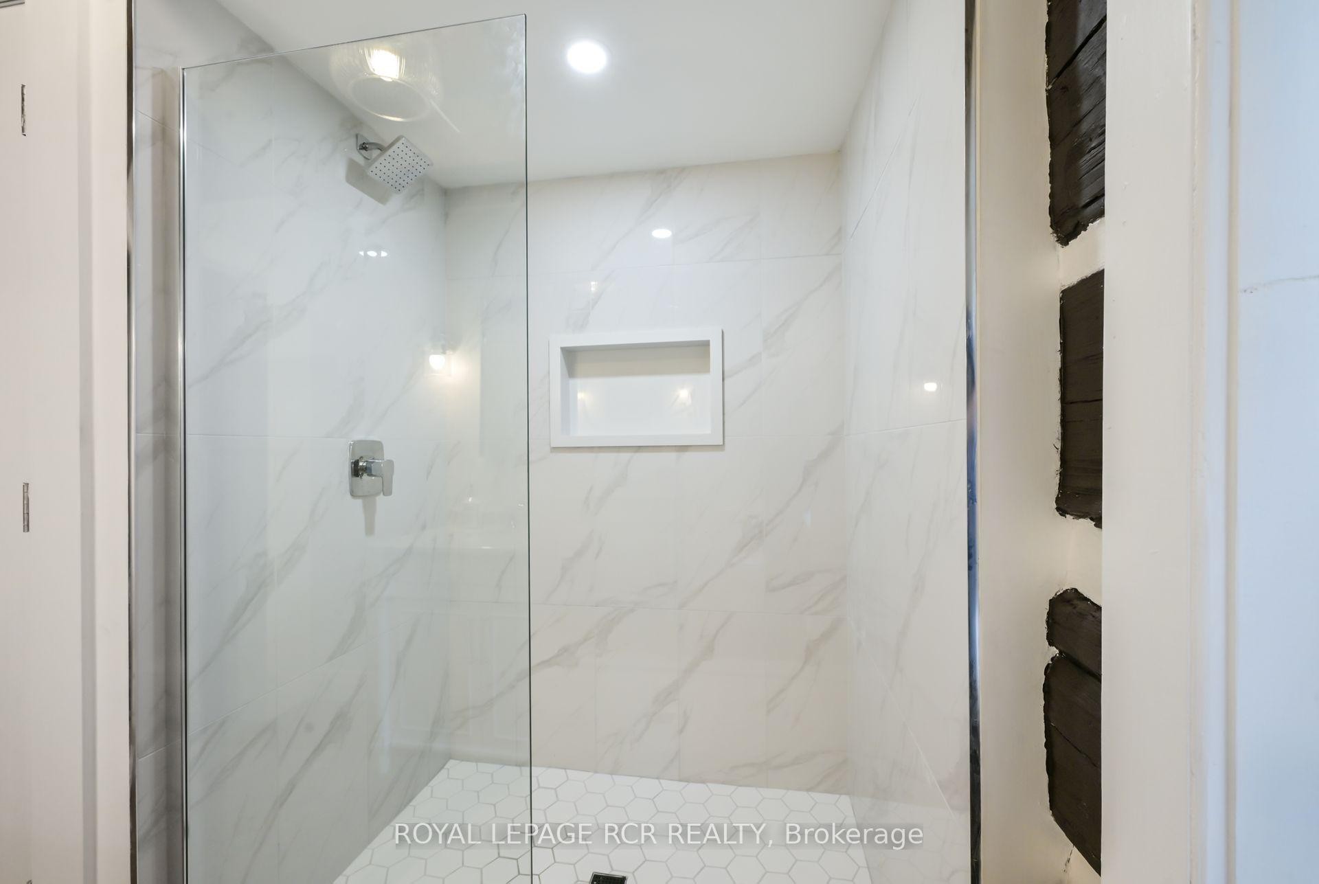 









1762


Queen

Street,
Caledon,




ON
L7K 2N6

