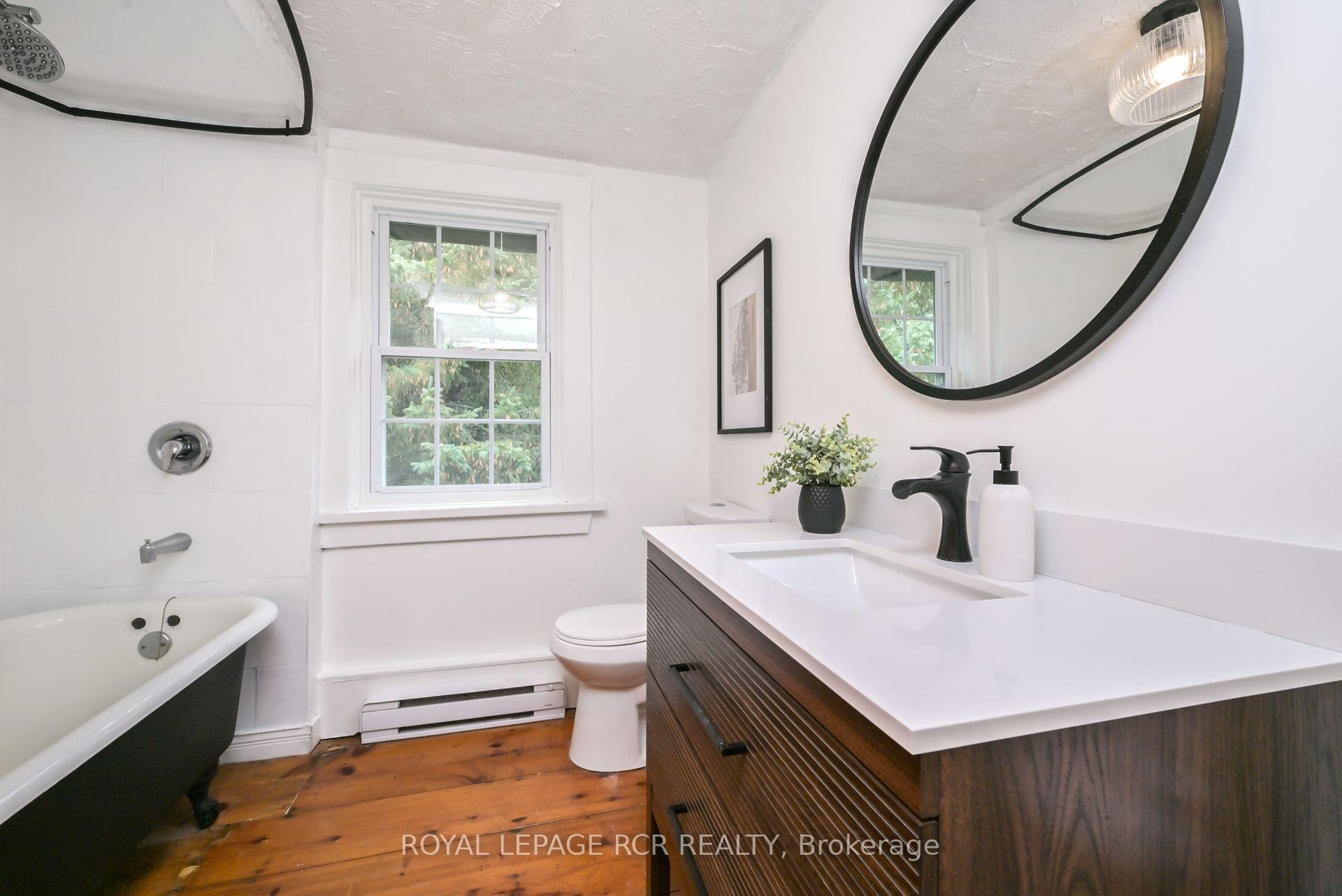 









1762


Queen

Street,
Caledon,




ON
L7K 2N6

