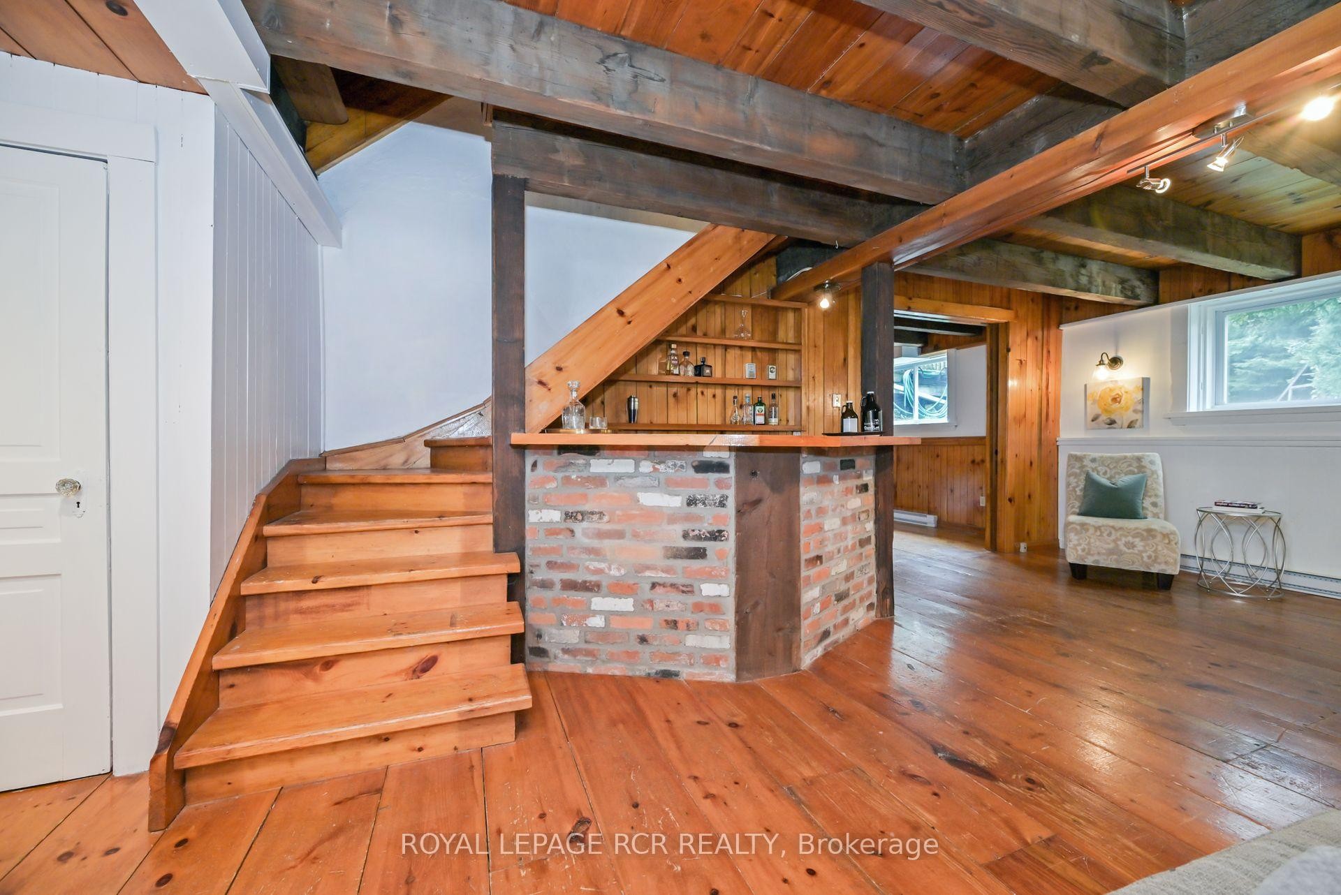 









1762


Queen

Street,
Caledon,




ON
L7K 2N6

