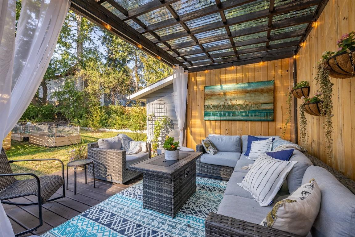 









1988


Abel

Street,
West Kelowna,




BC
V1Z 3C9

